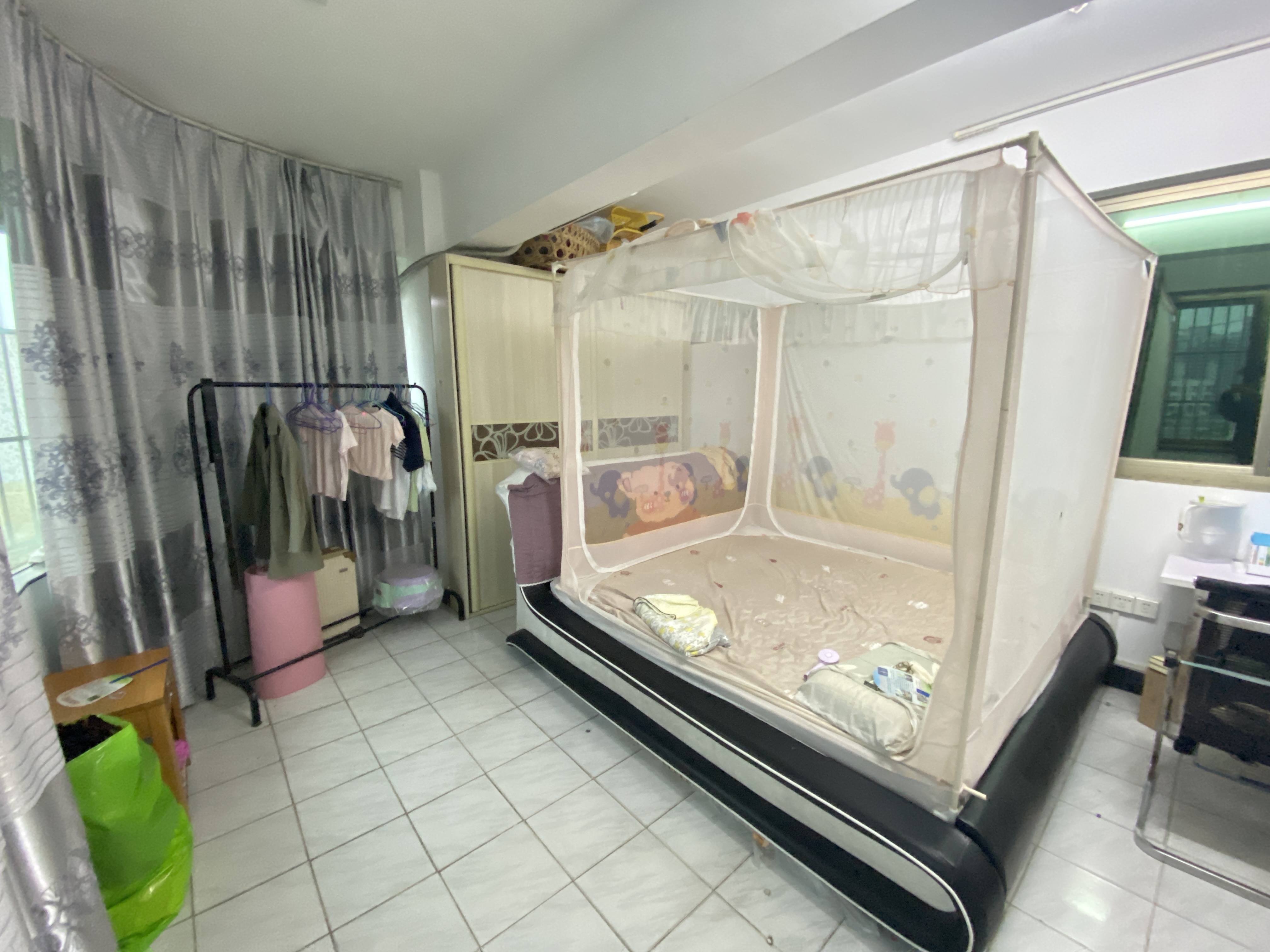 燕海大厦 3室2厅1卫 2000.0元/月 燕海大厦 3室2厅1卫 2000.0元/月室内图