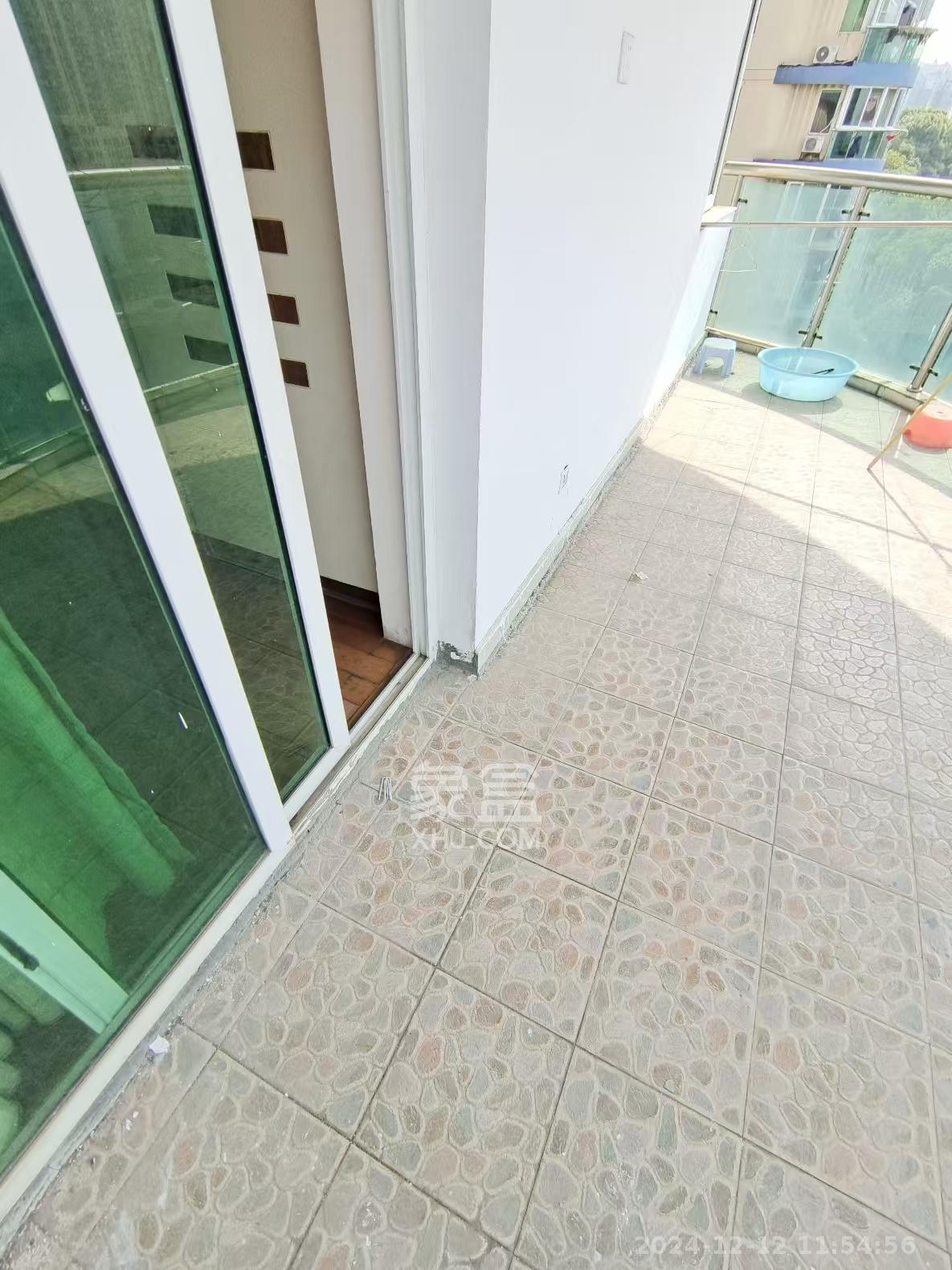 万事佳景园  3室2厅1卫   1800.00元/月室内图