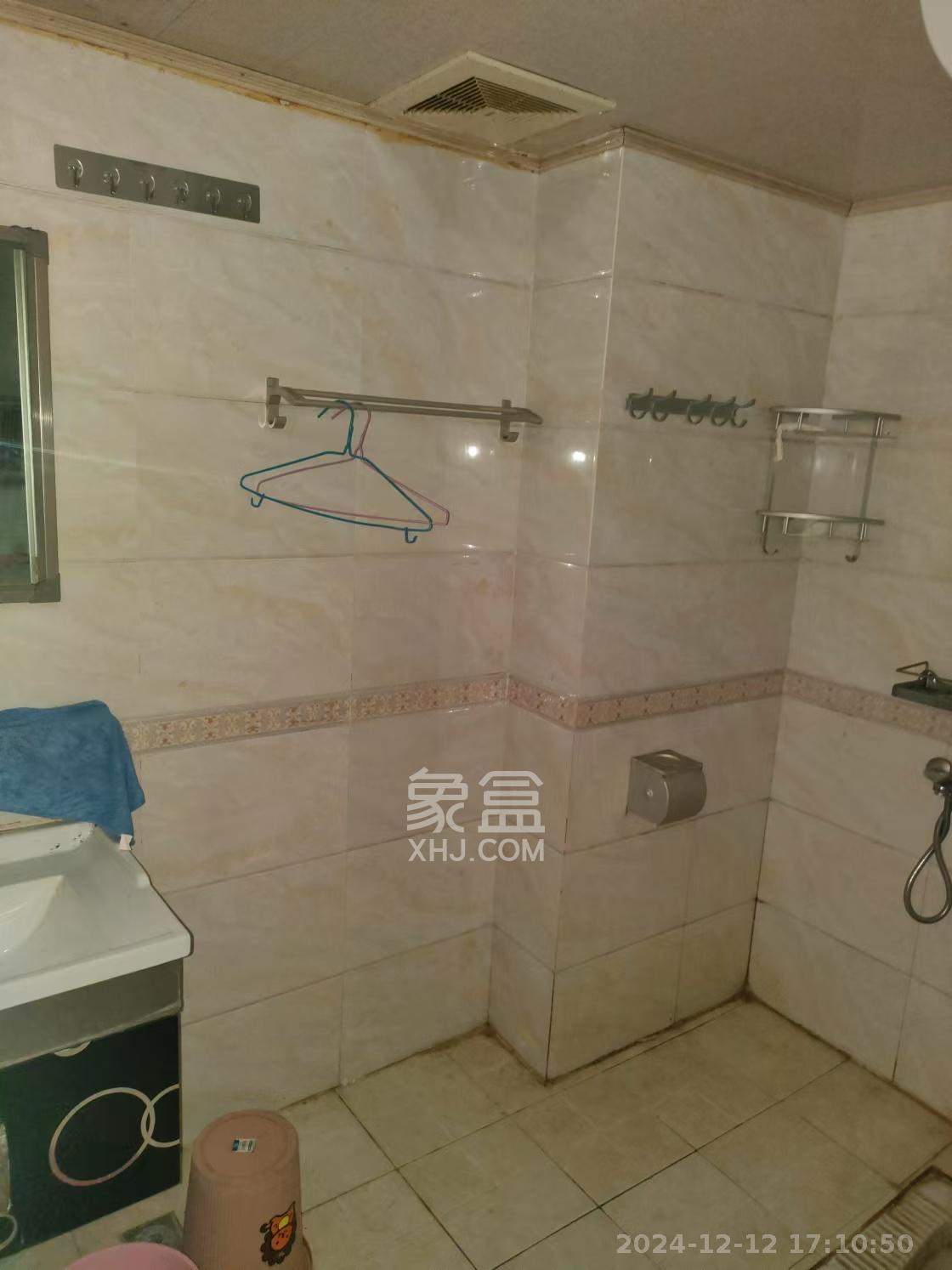 保利麓谷林语I区 1室1厅1卫 1400.0元/月 保利麓谷林语I区 1室1厅1卫 1400.0元/月室内图