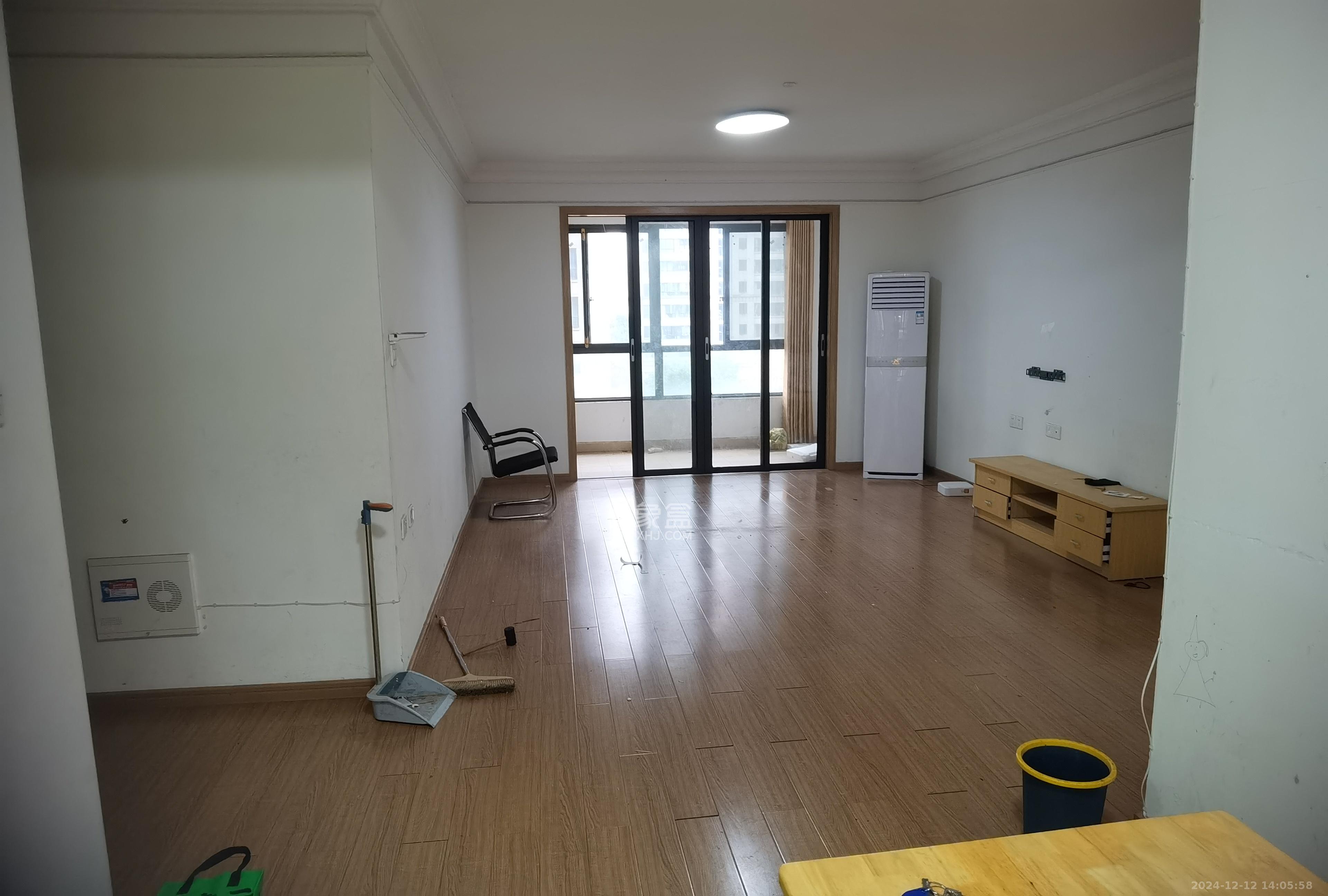 五矿万境蓝山 4室2厅2卫 2600.0元/月 五矿万境蓝山 4室2厅2卫 2600.0元/月室内图