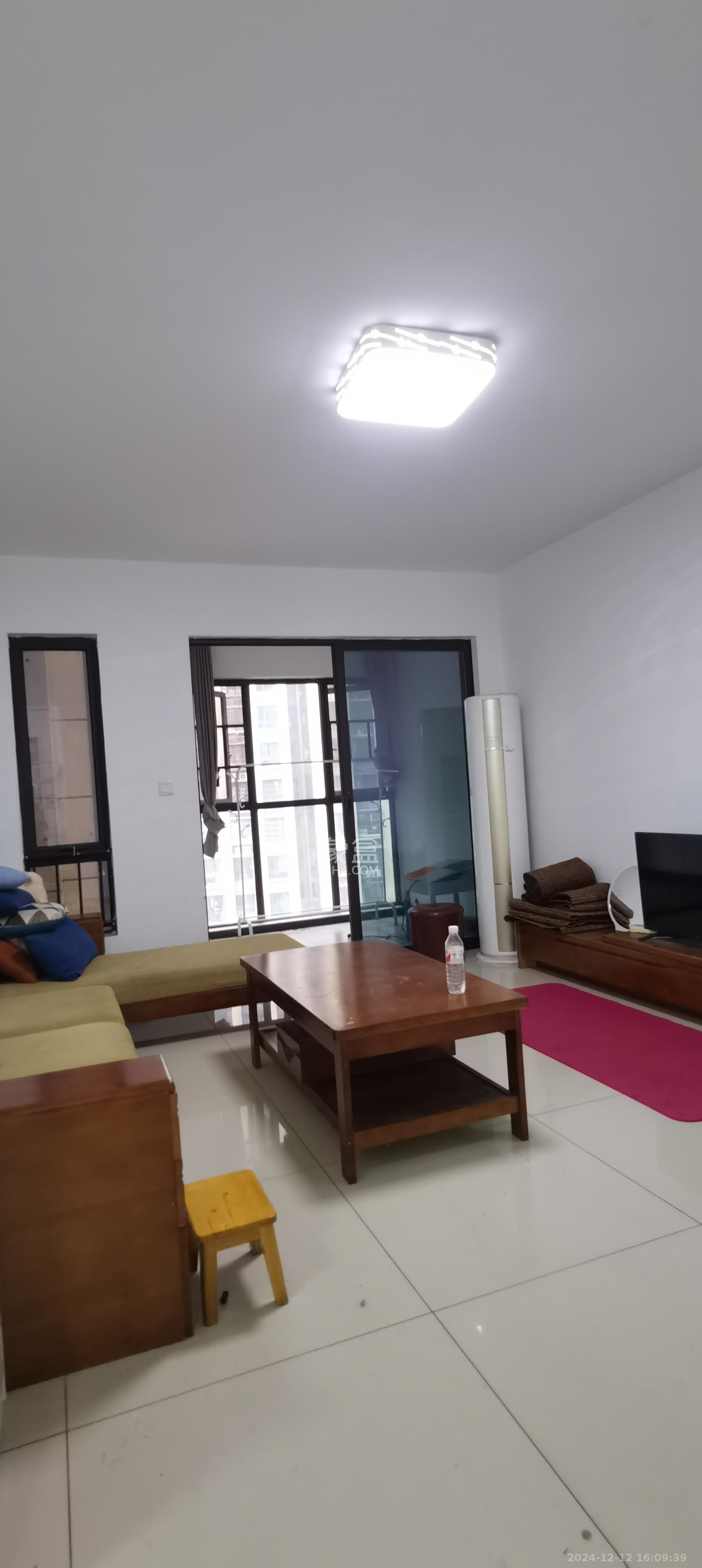 国泰九龙湾 4室2厅2卫 2200.0元/月 国泰九龙湾 4室2厅2卫 2200.0元/月室内图