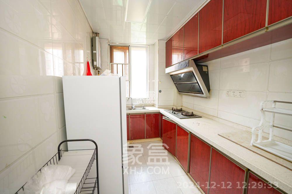 丽发新城  1室1厅1卫    1800.0元/月户型图