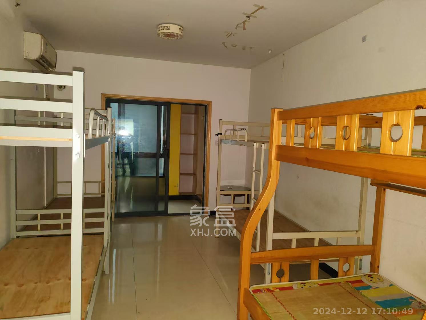 保利麓谷林语I区 1室1厅1卫 1400.0元/月 保利麓谷林语I区 1室1厅1卫 1400.0元/月室内图