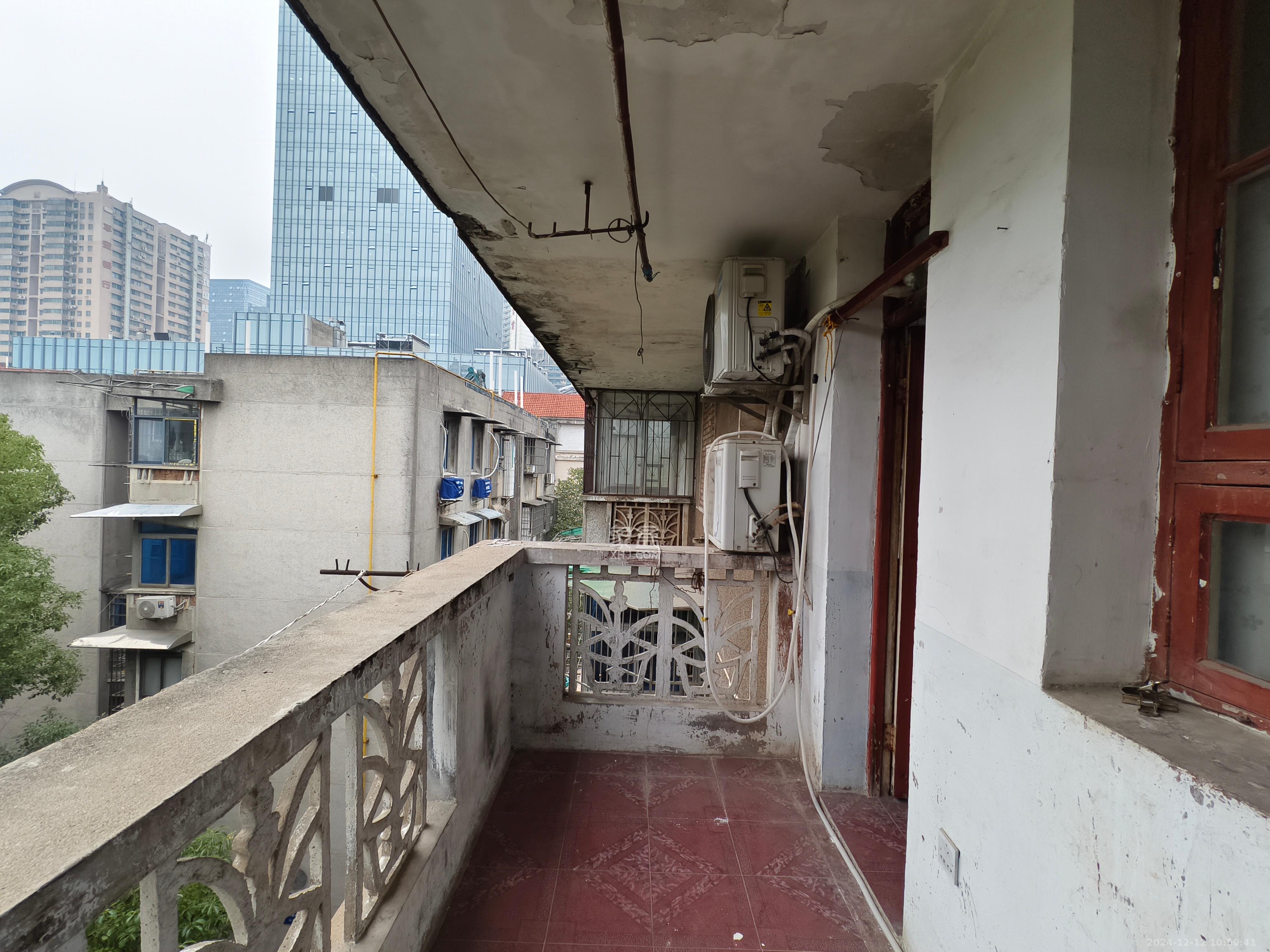 国庆新村  2室1厅1卫   800.00元/月室内图