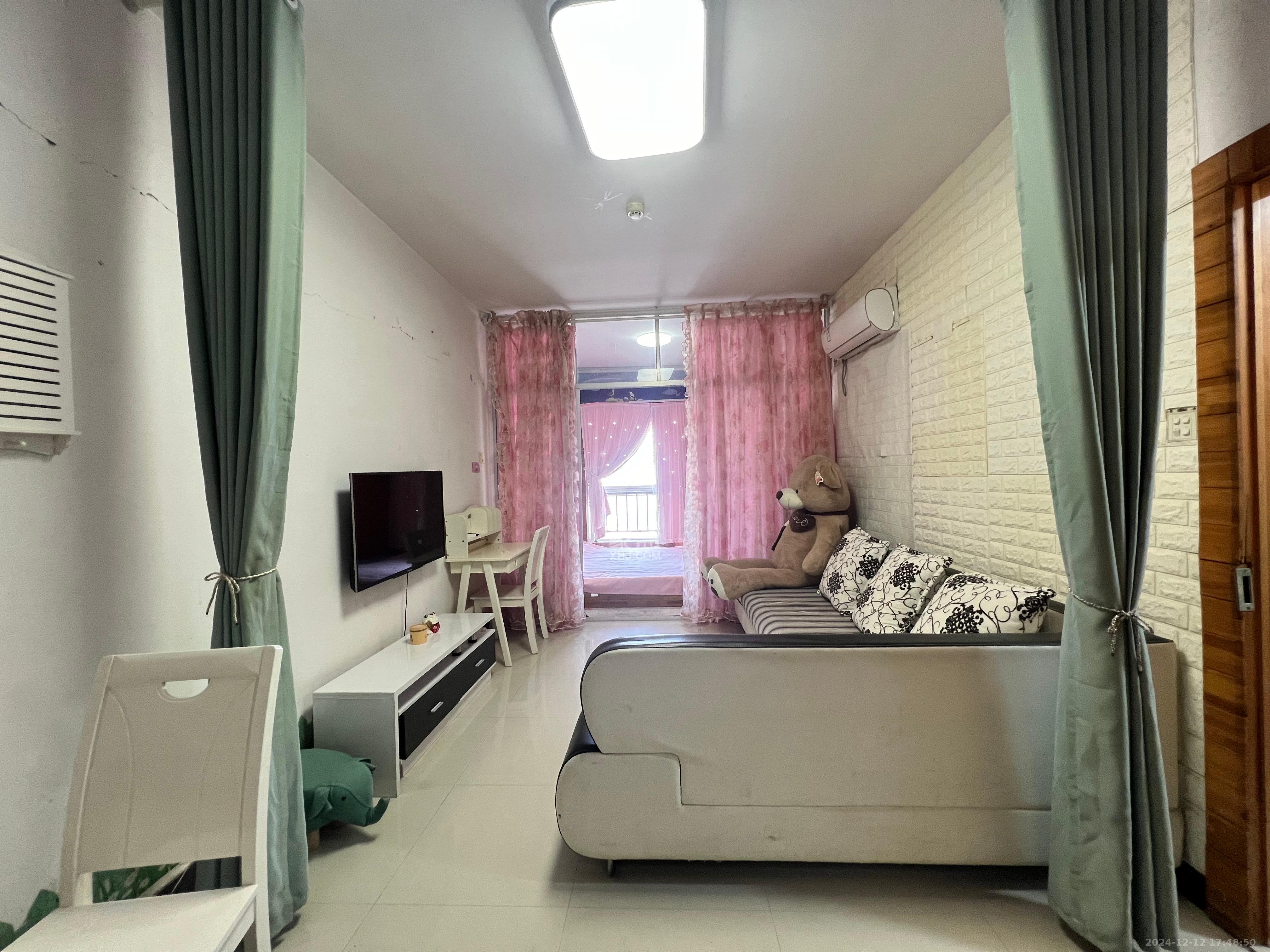 伍家岭生活广场  1室0厅0卫    1700.0元/月 伍家岭生活广场  1室0厅0卫    1700.0元/月室内图