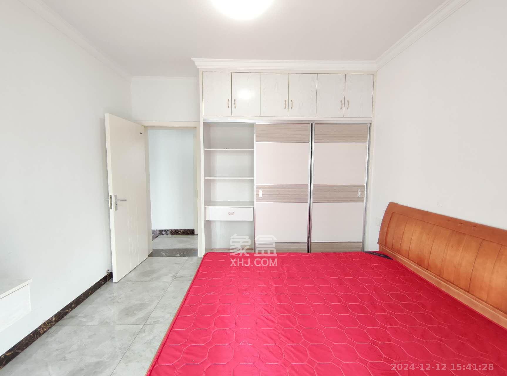 骑龙大街(骑龙苑) 3室2厅1卫 2300.0元/月 骑龙大街(骑龙苑) 3室2厅1卫 2300.0元/月室内图