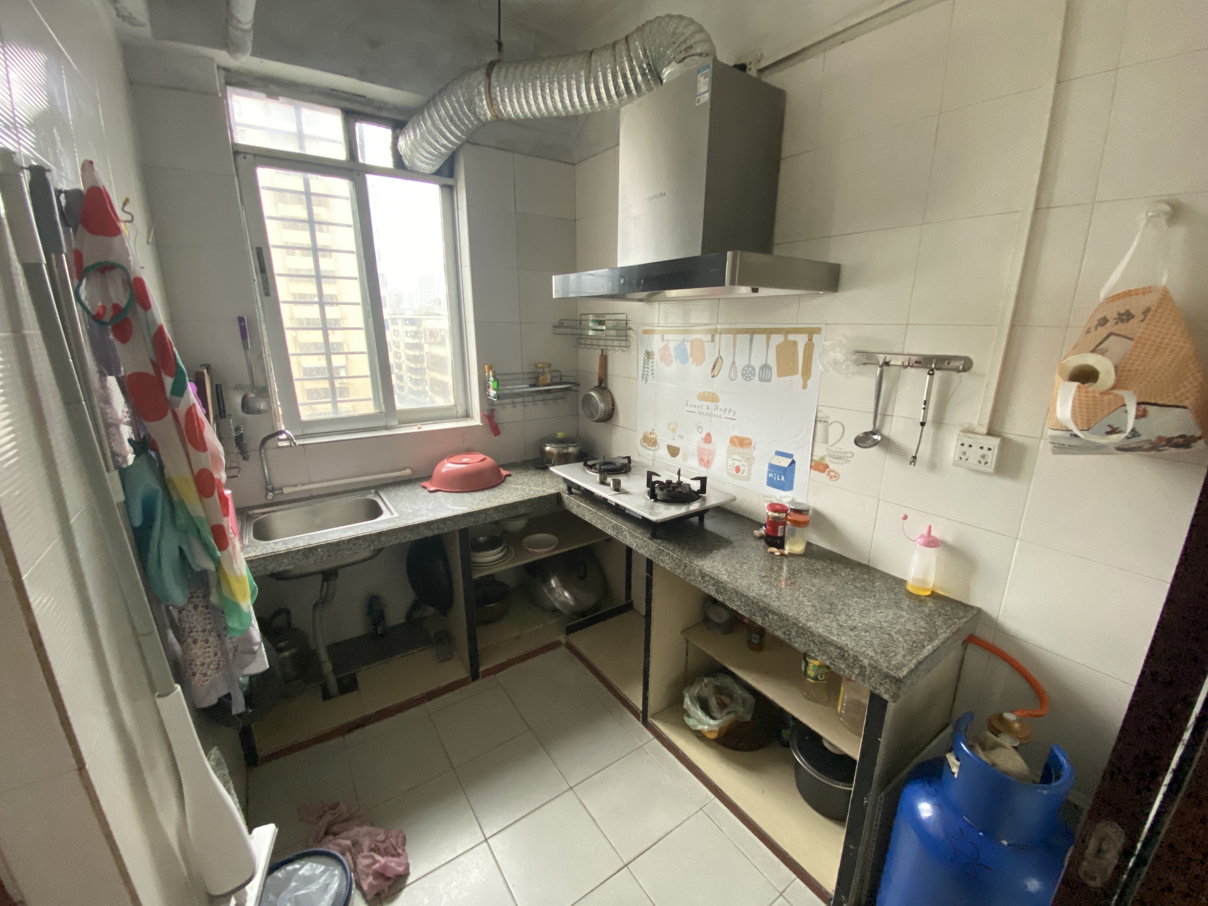 燕海大厦 3室2厅1卫 2000.0元/月 燕海大厦 3室2厅1卫 2000.0元/月室内图