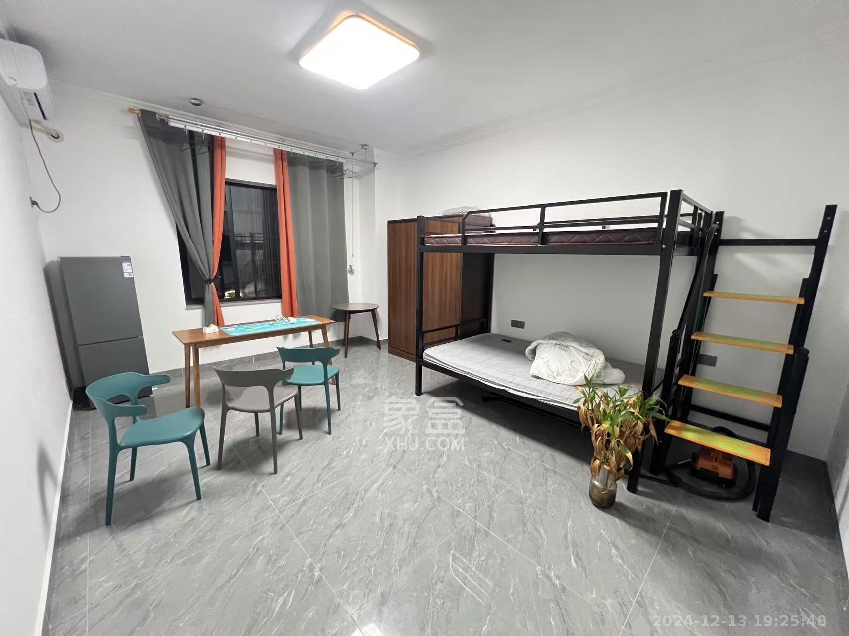 嘉斯茂购物广场(国中星城) 1室1厅1卫 1600.0元/月 嘉斯茂购物广场(国中星城) 1室1厅1卫 1600.0元/月室内图