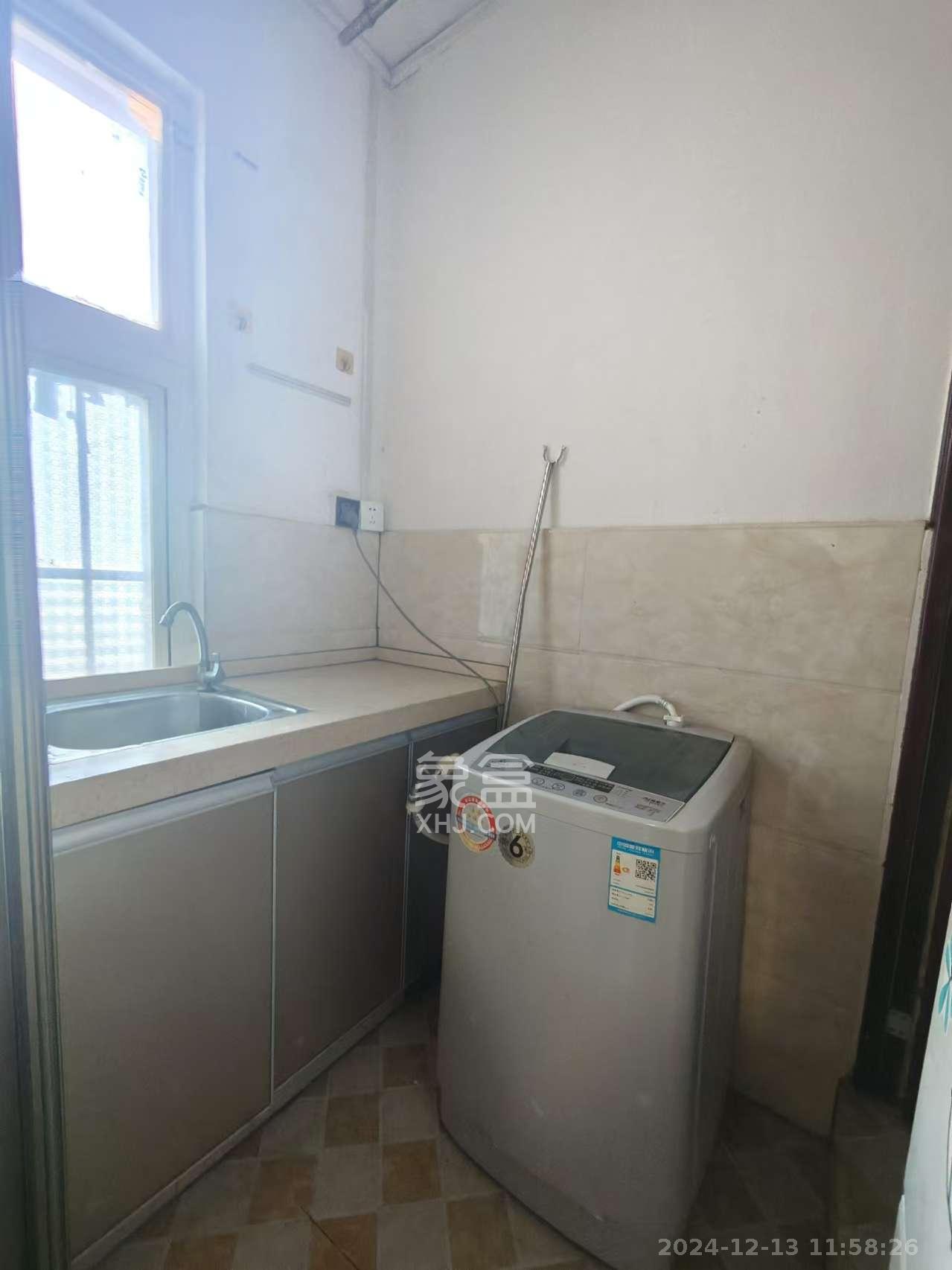 湘凯石化大厦 1室1厅1卫 680.0元/月 湘凯石化大厦 1室1厅1卫 680.0元/月室内图