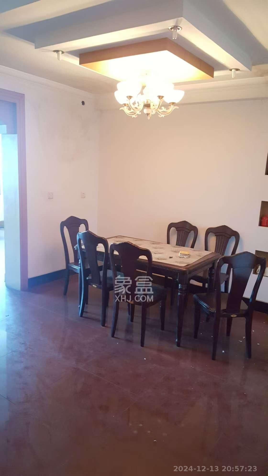 涂家冲社区(涂新小区、农商银行宿舍) 3室3厅2卫 2600.0元/月 涂家冲社区(涂新小区、农商银行宿舍) 3室3厅2卫 2600.0元/月室内图