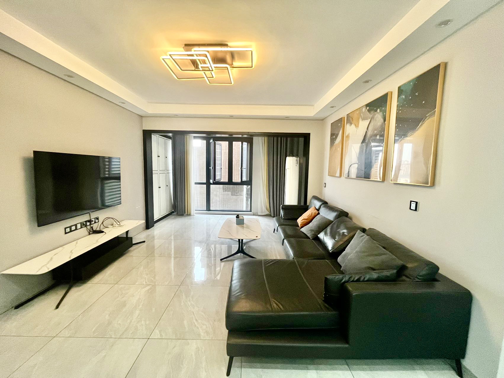 金水湾 1室1厅1卫 2500.0元/月 金水湾 1室1厅1卫 2500.0元/月室内图