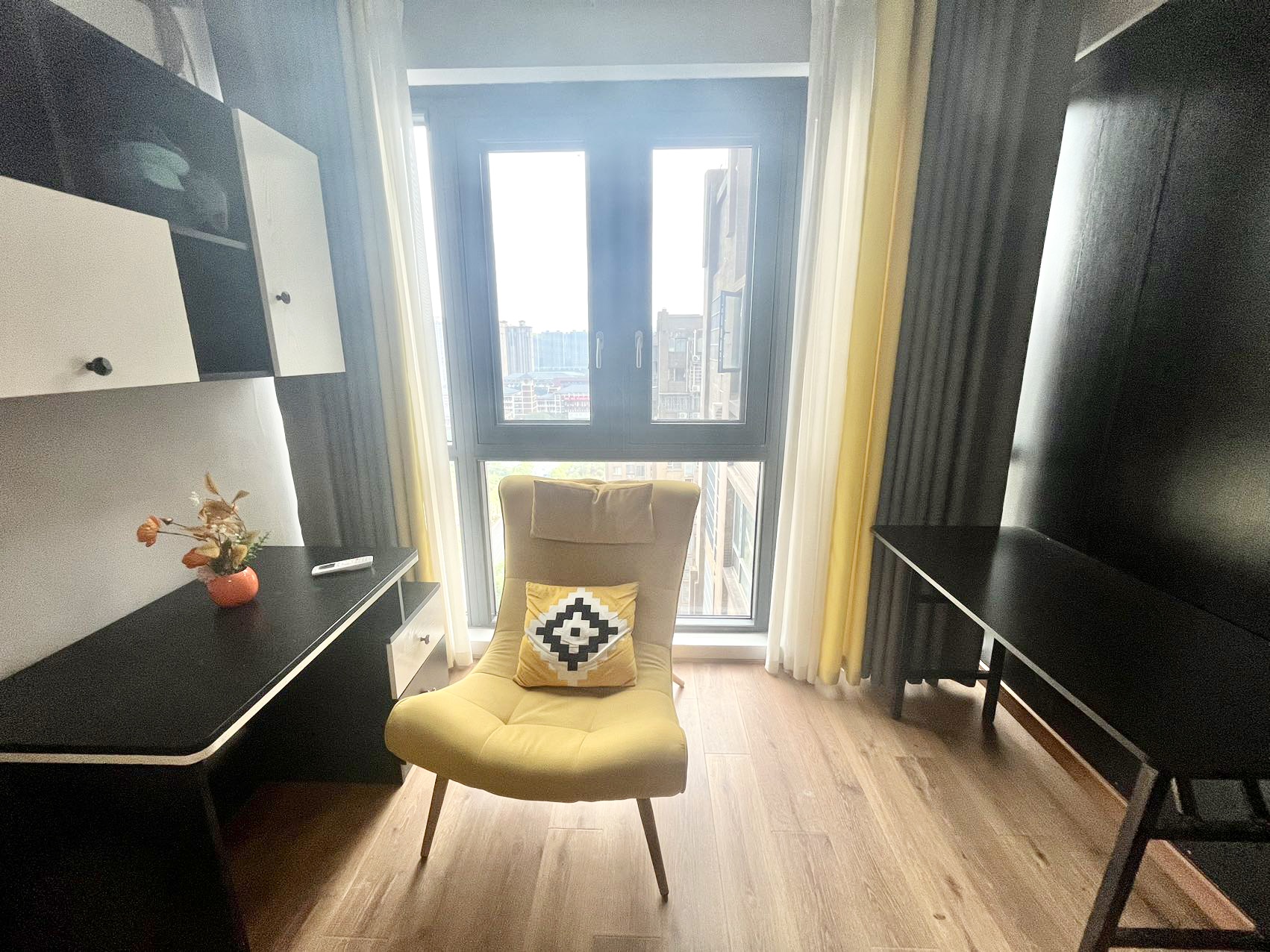 金水湾 1室1厅1卫 2500.0元/月 金水湾 1室1厅1卫 2500.0元/月室内图