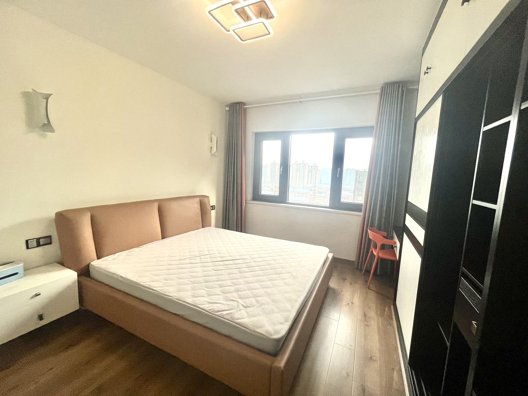 金水湾 1室1厅1卫 2500.0元/月 金水湾 1室1厅1卫 2500.0元/月室内图