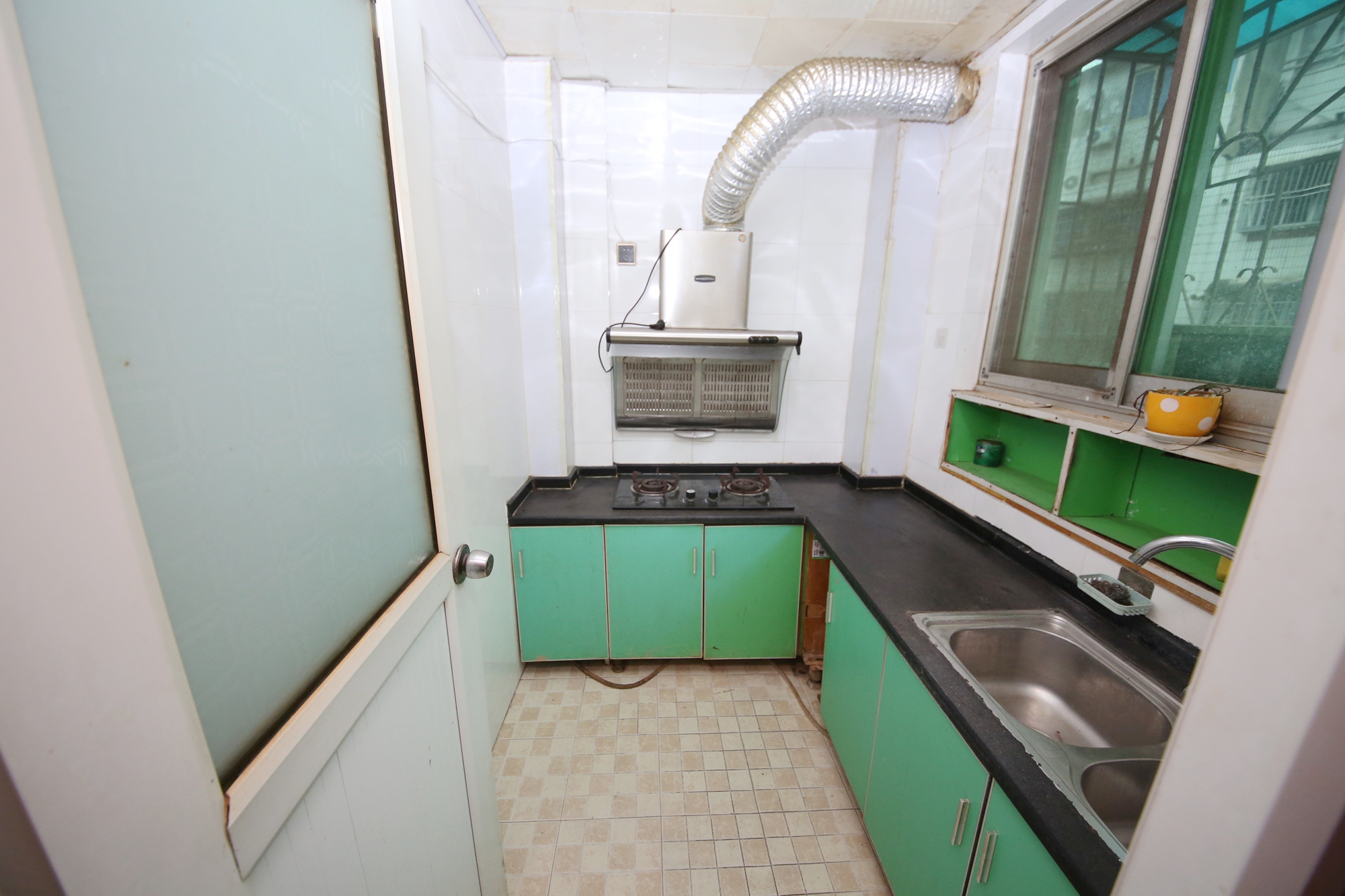 建湘南路153号  2室1厅1卫   59.80万厨房