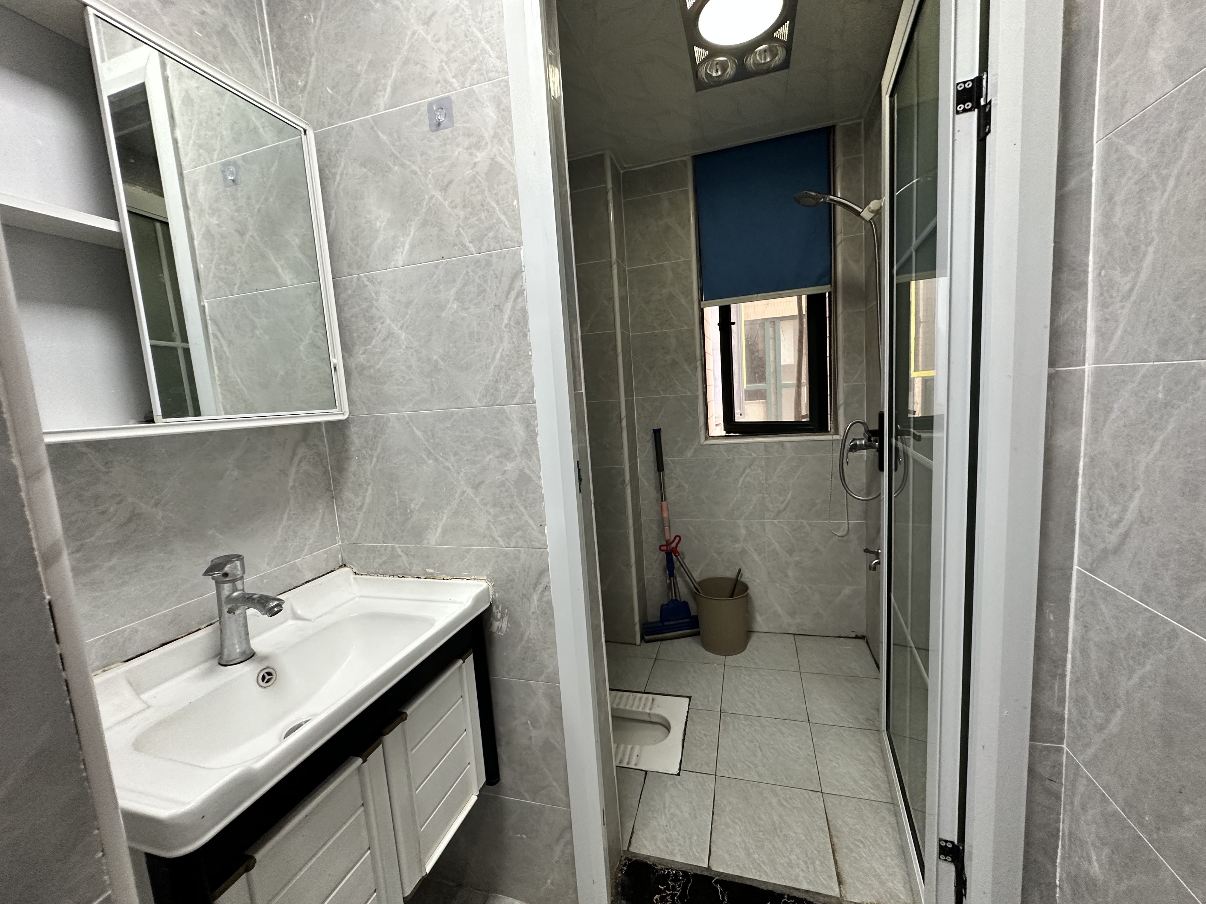 金湘苑(星澜之悦) 4室2厅2卫 2200.0元/月 金湘苑(星澜之悦) 4室2厅2卫 2200.0元/月室内图