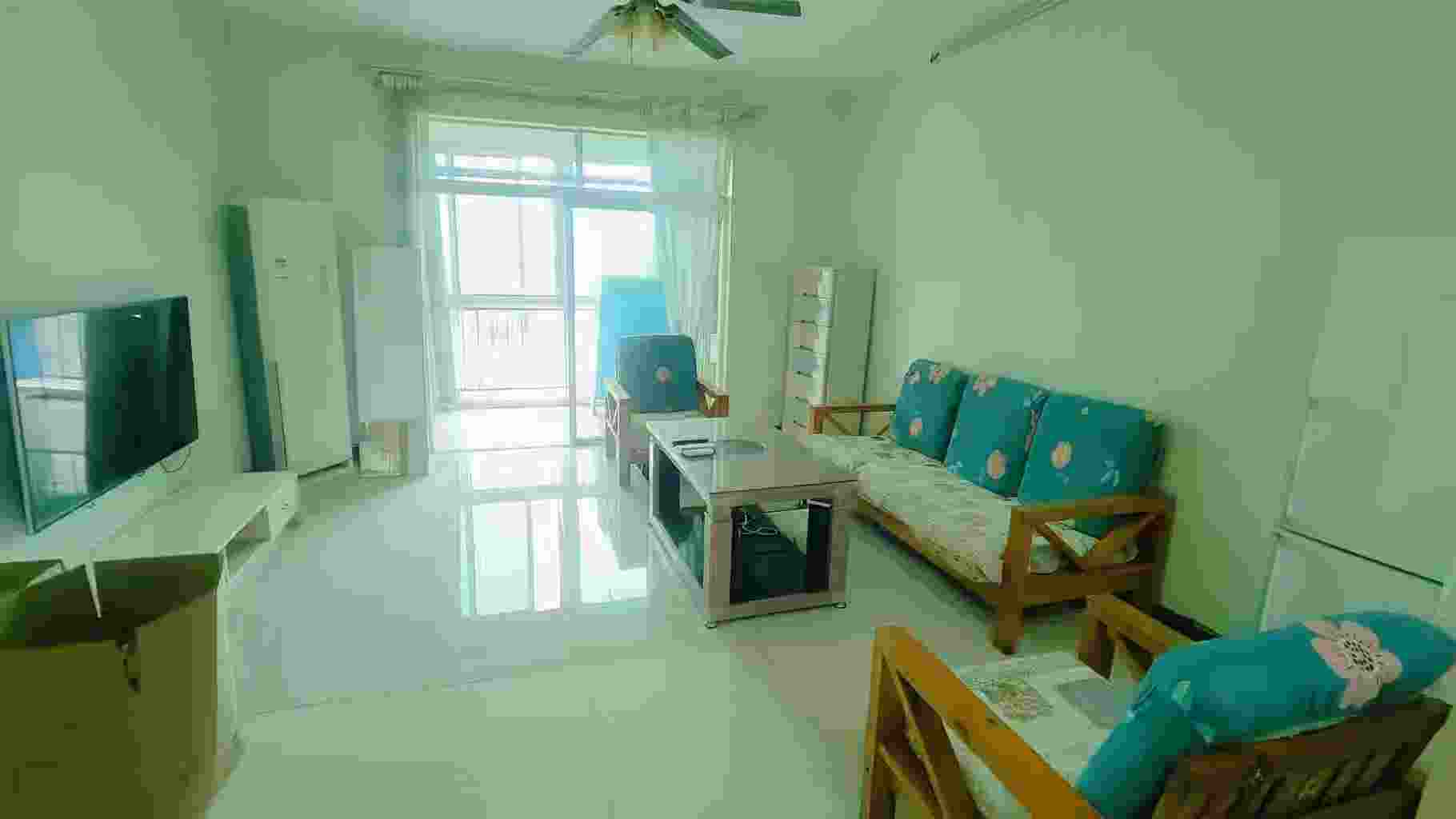 麓谷加州阳光 2室2厅1卫 2100.0元/月 麓谷加州阳光 2室2厅1卫 2100.0元/月室内图