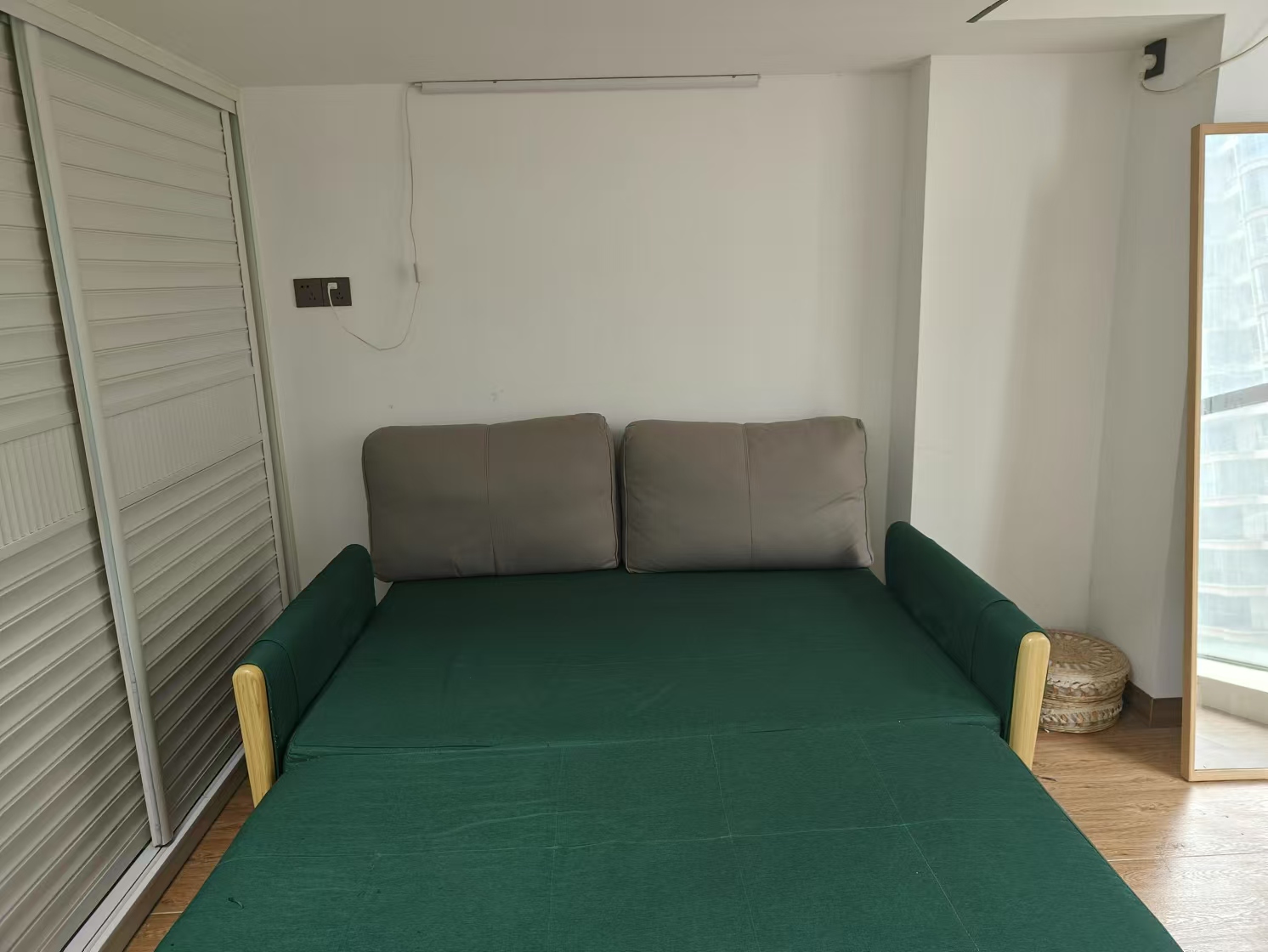 梓湖明珠  1室1厅1卫   1300.00元/月室内图