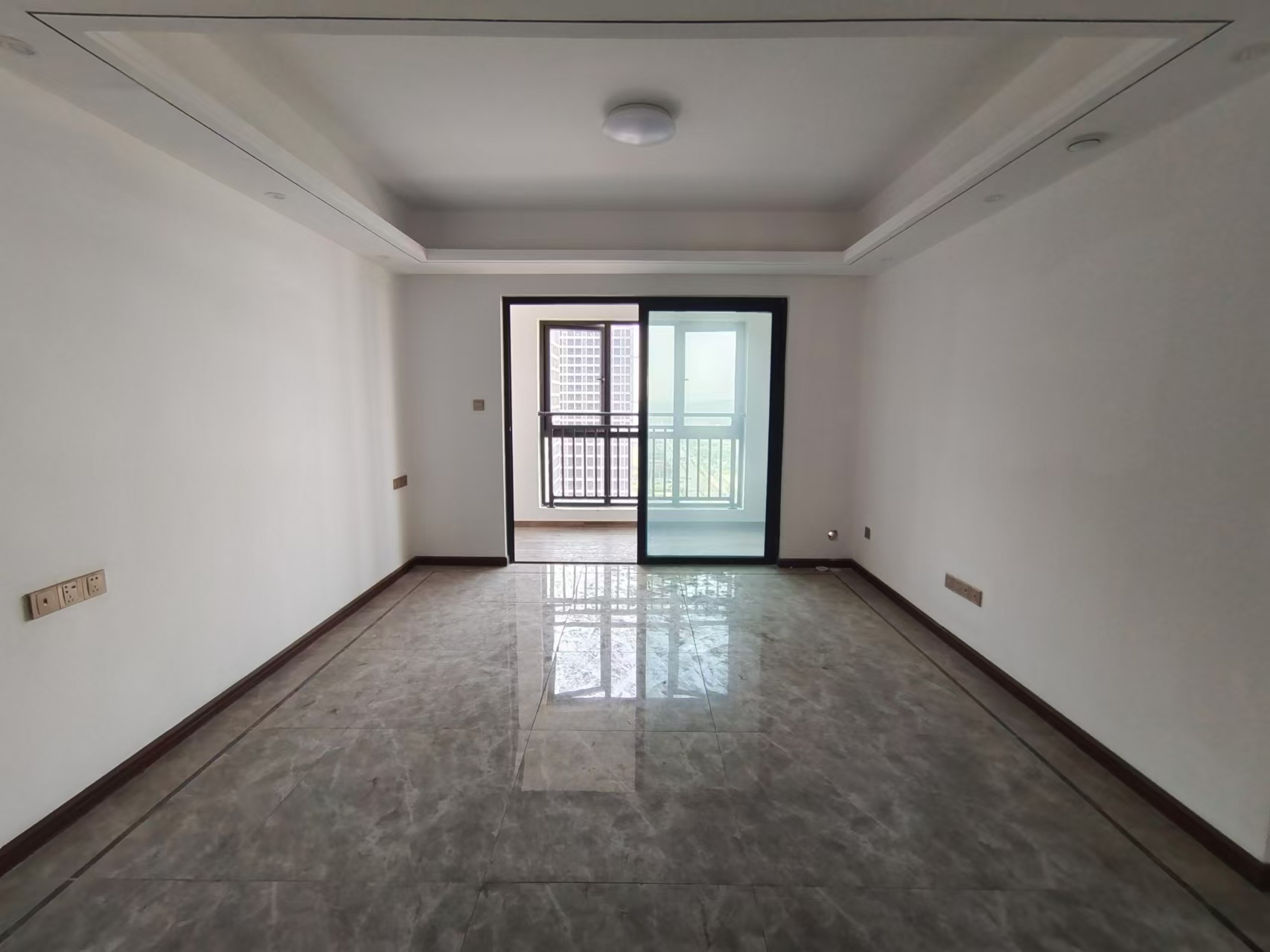 城际空间站 4室2厅2卫 75.0万 城际空间站 4室2厅2卫 75.0万室内图