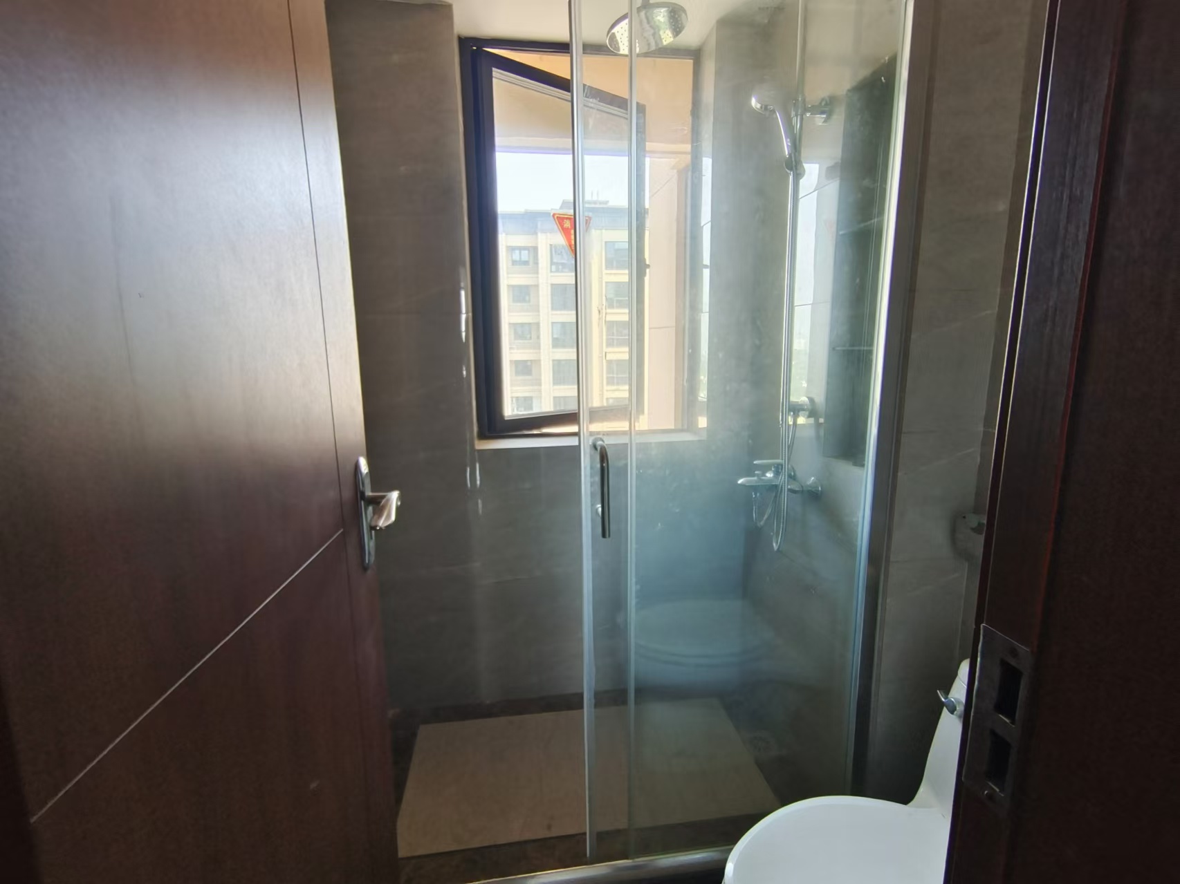 城际空间站 4室2厅2卫 75.0万 城际空间站 4室2厅2卫 75.0万室内图