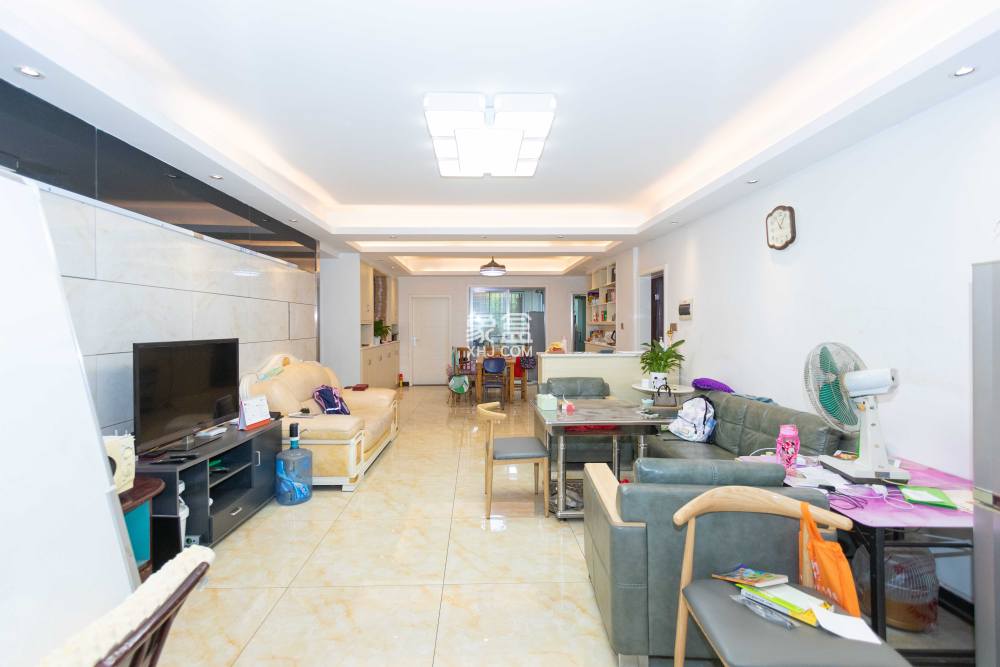 南湖雅苑 3室2厅2卫 1500.0元/月 南湖雅苑 3室2厅2卫 1500.0元/月室内图