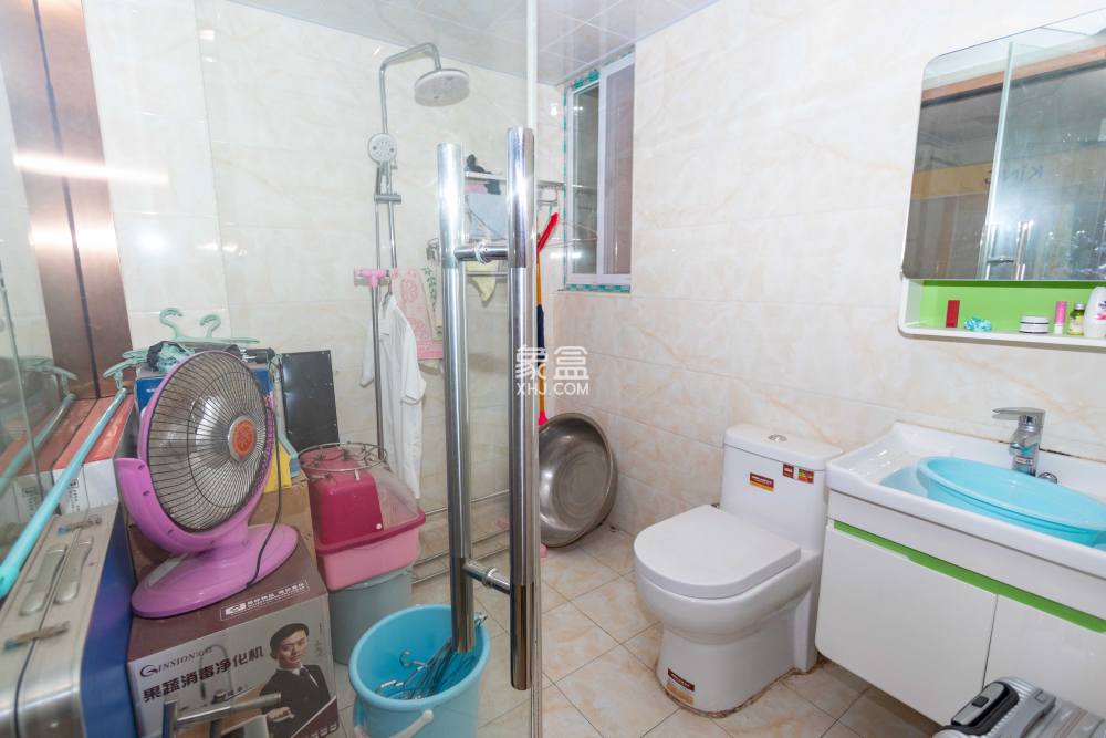 南湖雅苑 3室2厅2卫 1500.0元/月 南湖雅苑 3室2厅2卫 1500.0元/月室内图