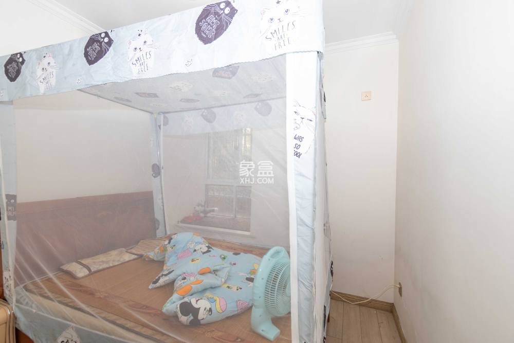 南湖雅苑 3室2厅2卫 1500.0元/月 南湖雅苑 3室2厅2卫 1500.0元/月室内图