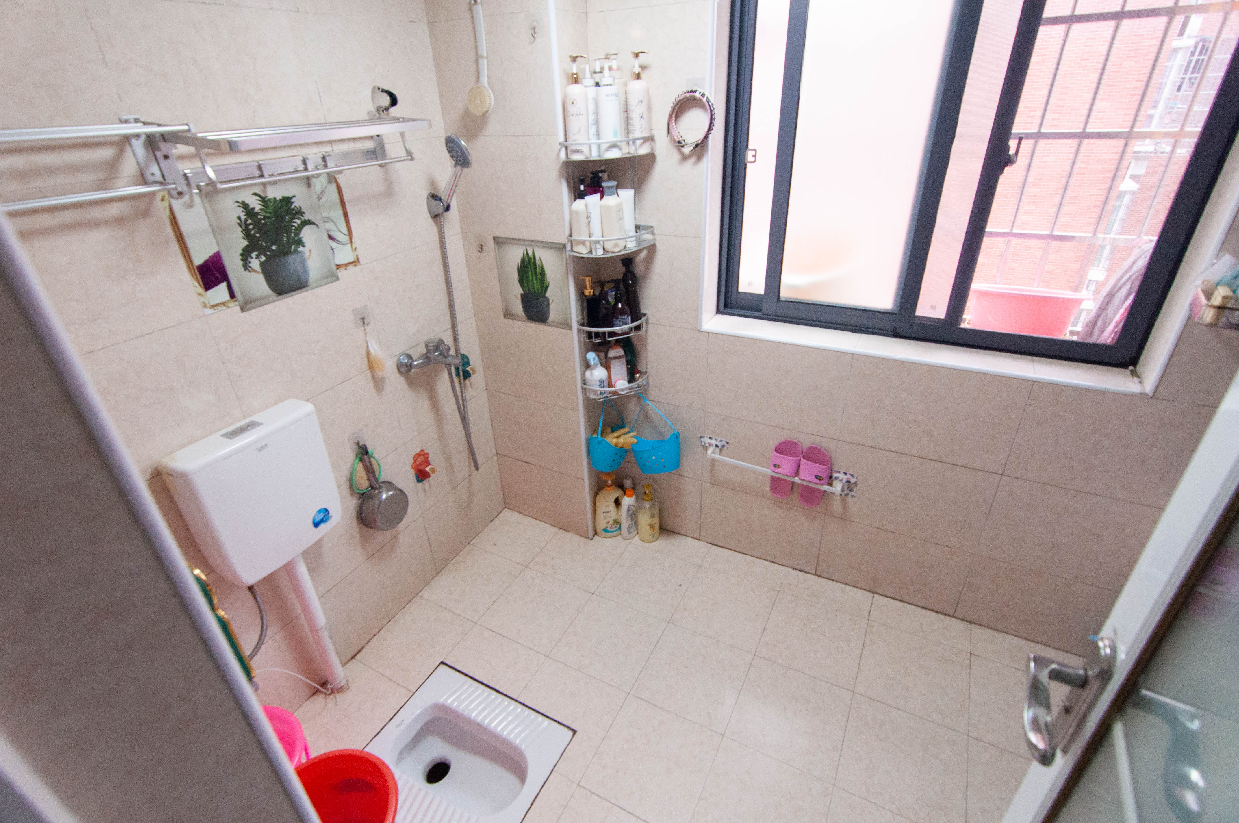 望兴嘉年华(望兴新苑) 2室1厅1卫 63.8万 望兴嘉年华(望兴新苑) 2室1厅1卫 63.8万卫生间