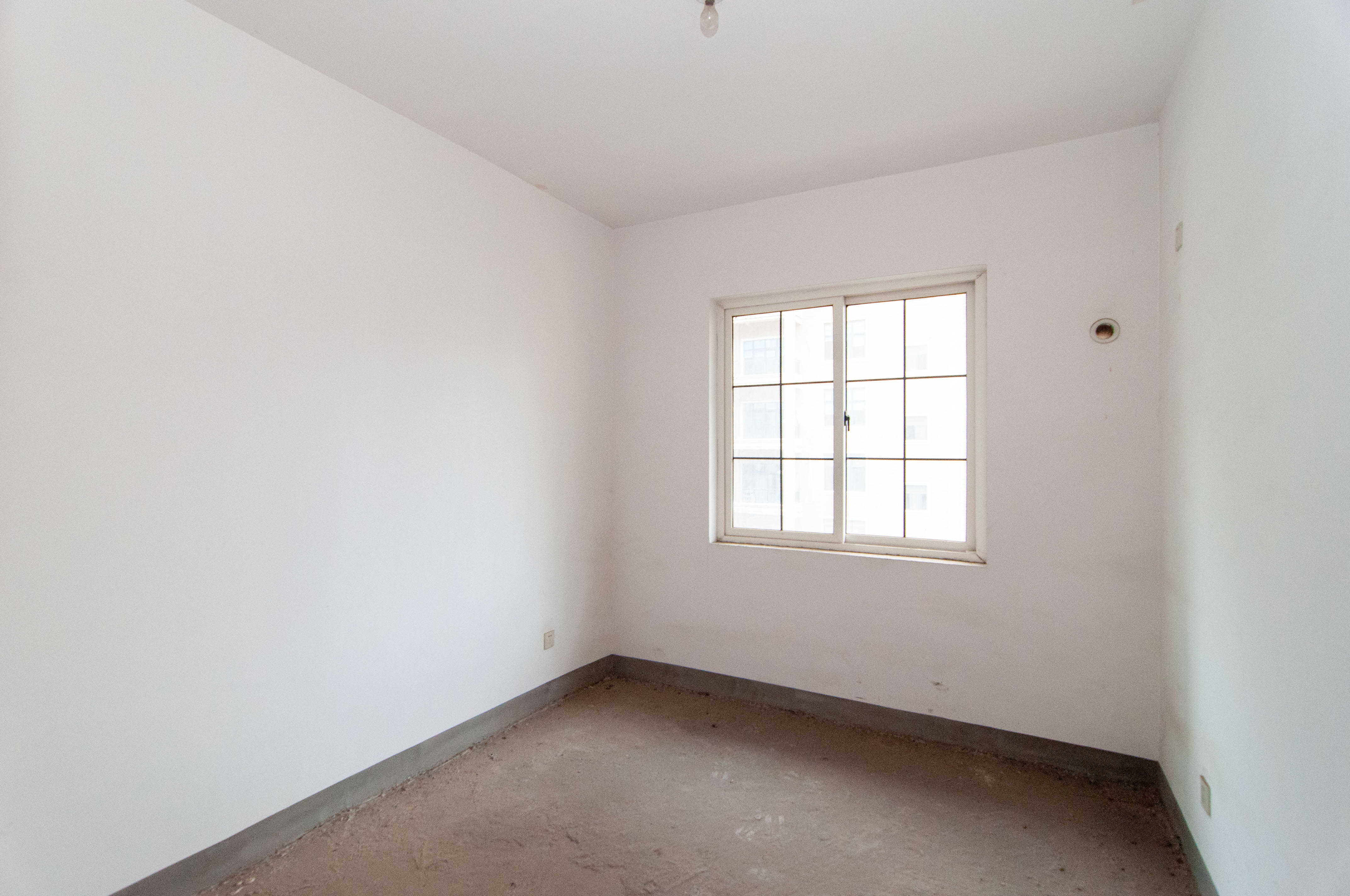 沁园春御院  3室2厅2卫    185.0万其他