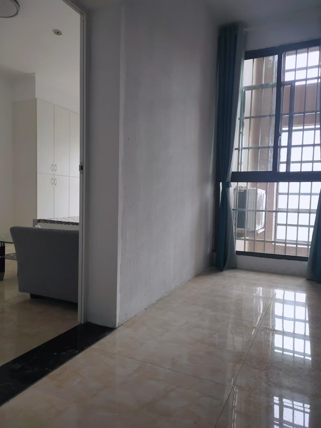 山水洲城华晨第一城 1室1厅1卫 1300.0元/月 山水洲城华晨第一城 1室1厅1卫 1300.0元/月室内图