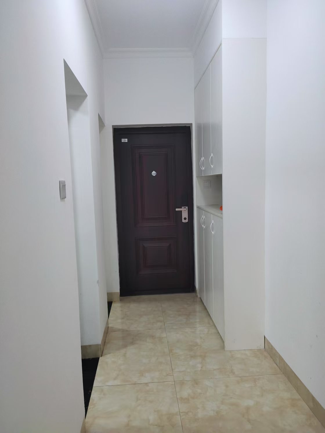 山水洲城华晨第一城 1室1厅1卫 1300.0元/月 山水洲城华晨第一城 1室1厅1卫 1300.0元/月室内图