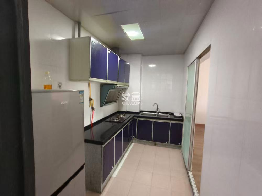 金茂尚都天台路123号 2室2厅1卫 42.0万 金茂尚都天台路123号 2室2厅1卫 42.0万室内图