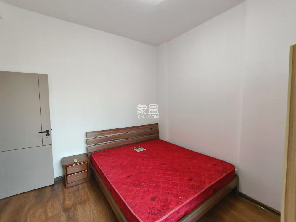 金茂尚都天台路123号 2室2厅1卫 42.0万 金茂尚都天台路123号 2室2厅1卫 42.0万室内图