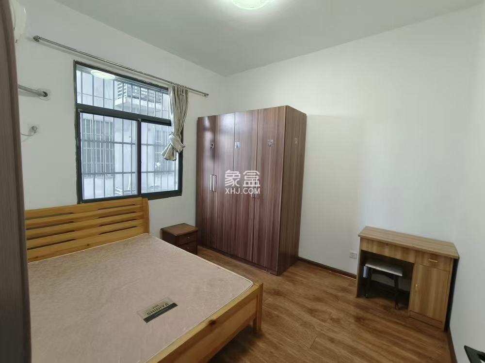 金茂尚都天台路123号 2室2厅1卫 42.0万 金茂尚都天台路123号 2室2厅1卫 42.0万室内图