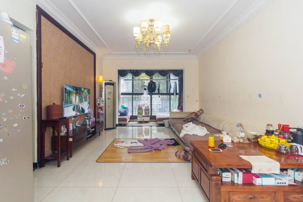 恒大江湾  3室2厅2卫    83.8万