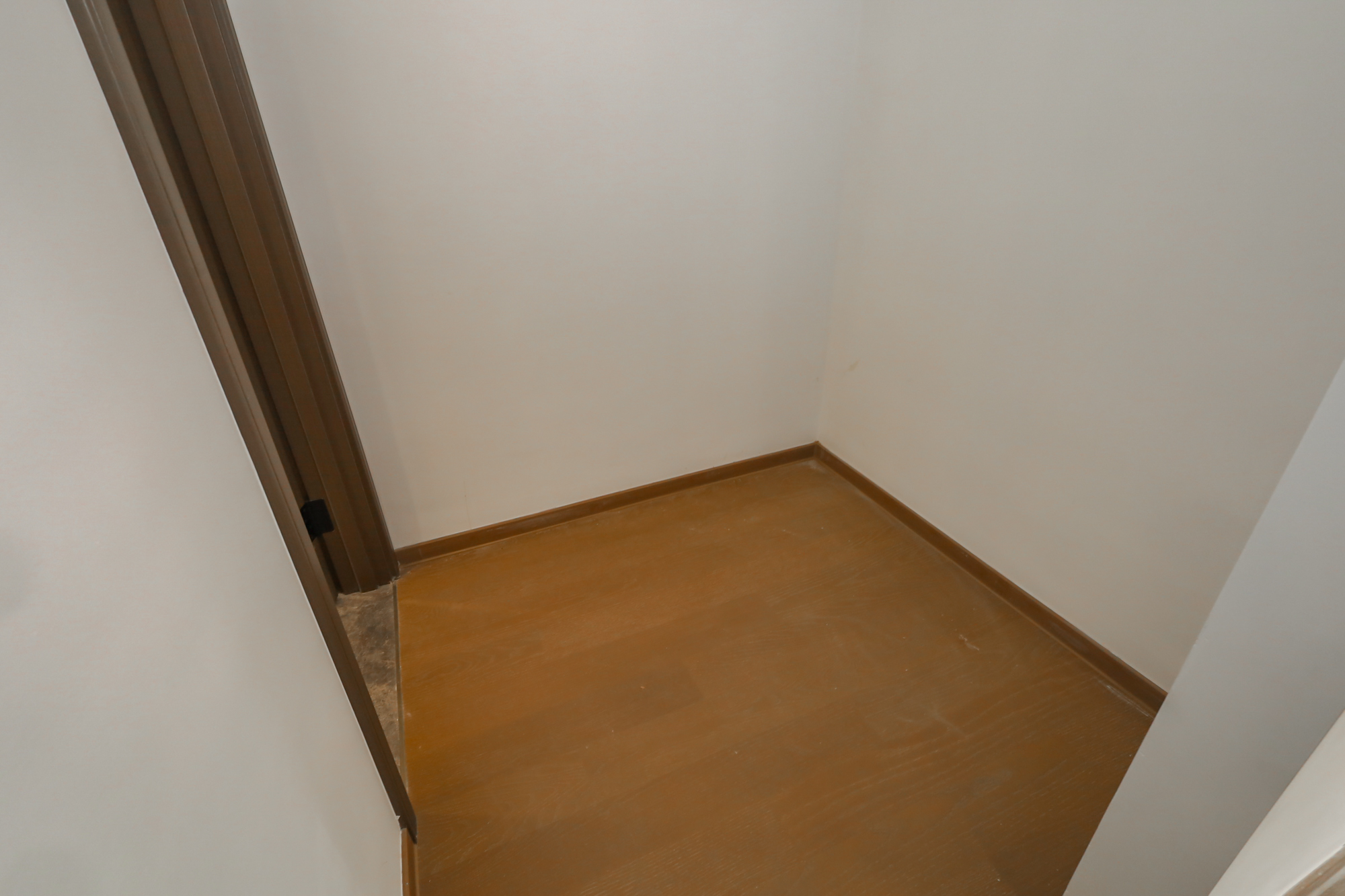 滨江府1913  4室2厅3卫    475.0万 滨江府1913  4室2厅3卫    475.0万其他