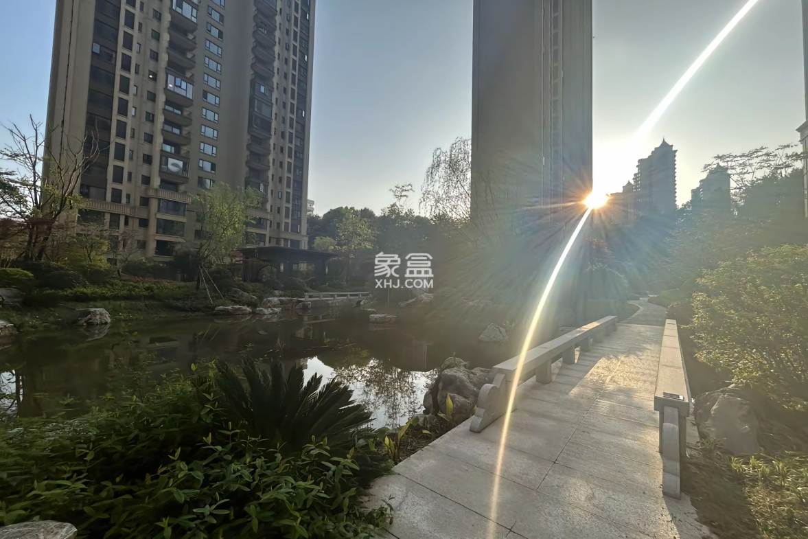 荣盛碧桂园铂悦府 3室2厅2卫 90.0万 荣盛碧桂园铂悦府 3室2厅2卫 90.0万小区图