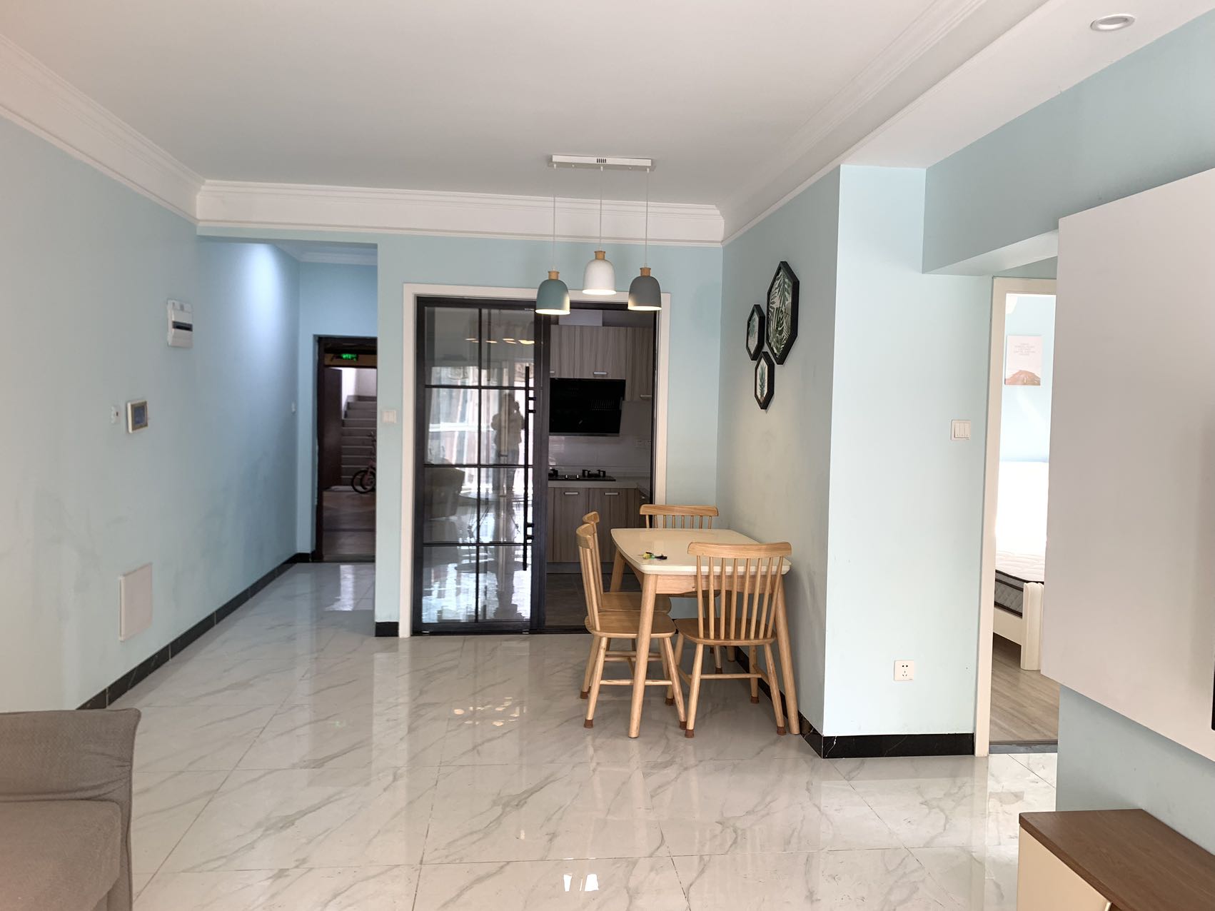 哈佛小镇(五矿哈佛小镇) 3室2厅1卫 2200.0元/月 哈佛小镇(五矿哈佛小镇) 3室2厅1卫 2200.0元/月室内图