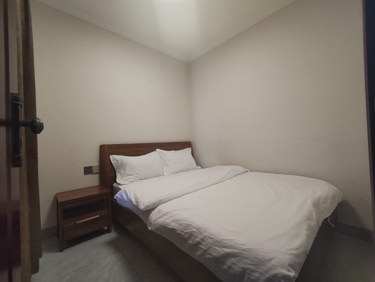 天利龙腾湾  1室1厅1卫    70.0万 天利龙腾湾  1室1厅1卫    70.0万室内图