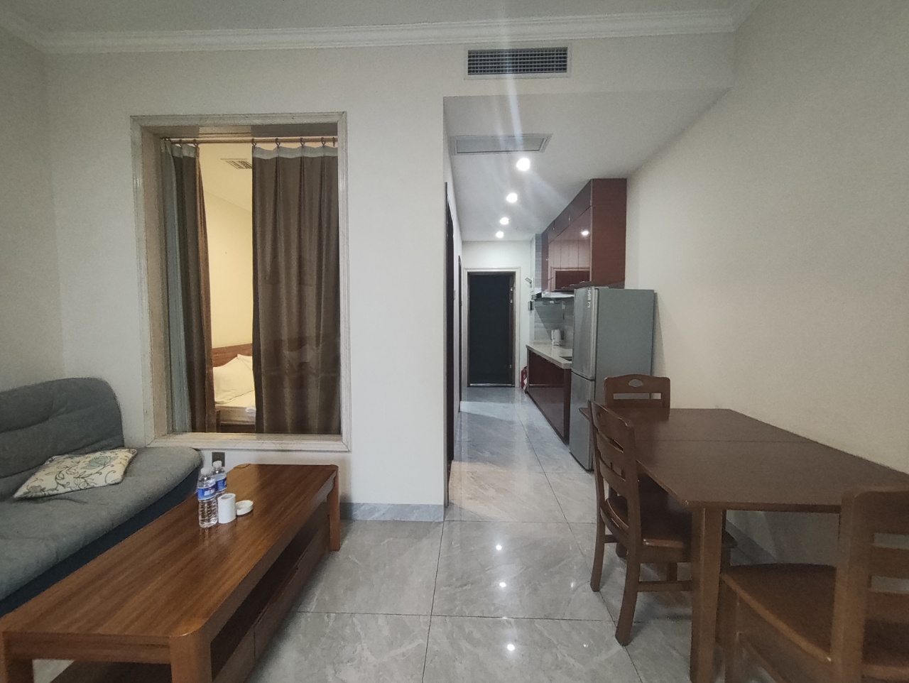 天利龙腾湾  1室1厅1卫    70.0万 天利龙腾湾  1室1厅1卫    70.0万室内图