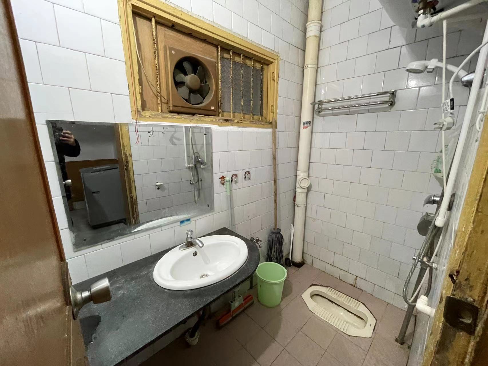 小林子冲社区 3室2厅2卫 2000.0元/月 小林子冲社区 3室2厅2卫 2000.0元/月室内图