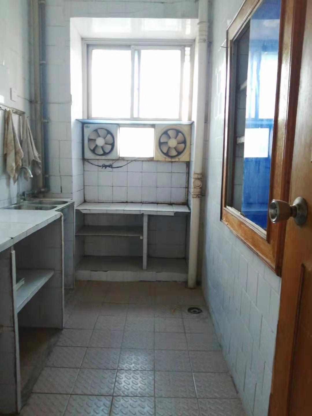 小林子冲社区 3室2厅2卫 2000.0元/月 小林子冲社区 3室2厅2卫 2000.0元/月室内图