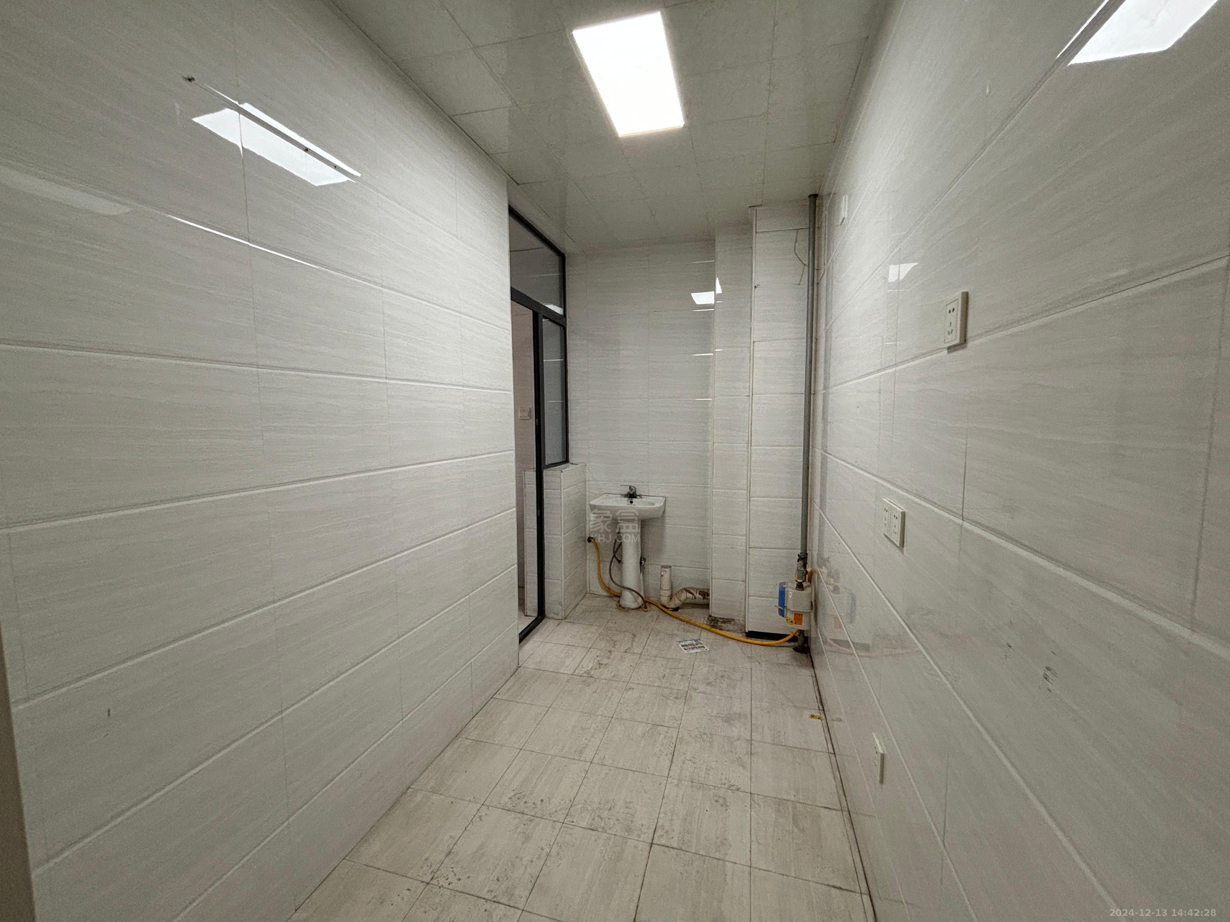 华晨御园 3室1厅1卫 1600.0元/月 华晨御园 3室1厅1卫 1600.0元/月室内图