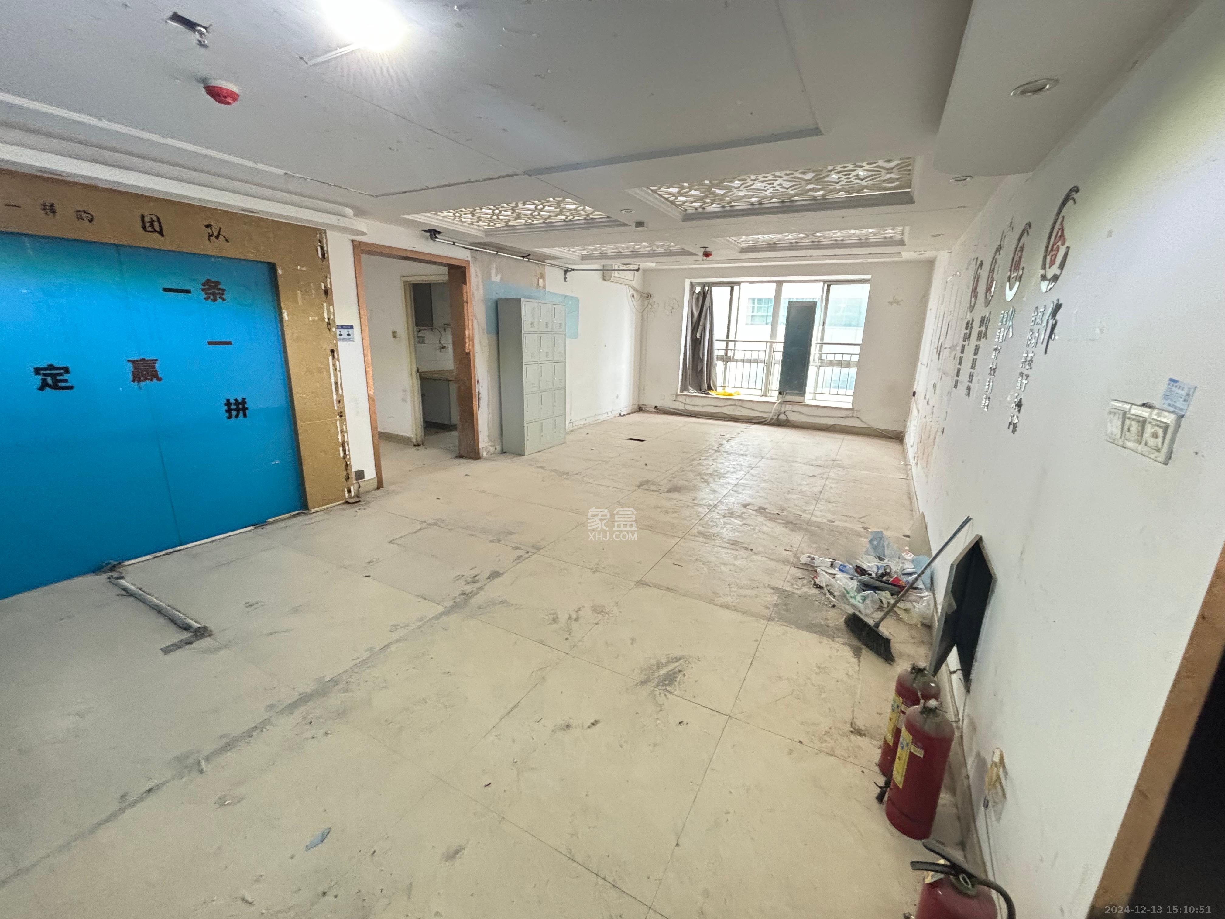 新世界百货(湖南供销大厦)  1室1厅1卫    7000.0元/月 新世界百货(湖南供销大厦)  1室1厅1卫    7000.0元/月室内图