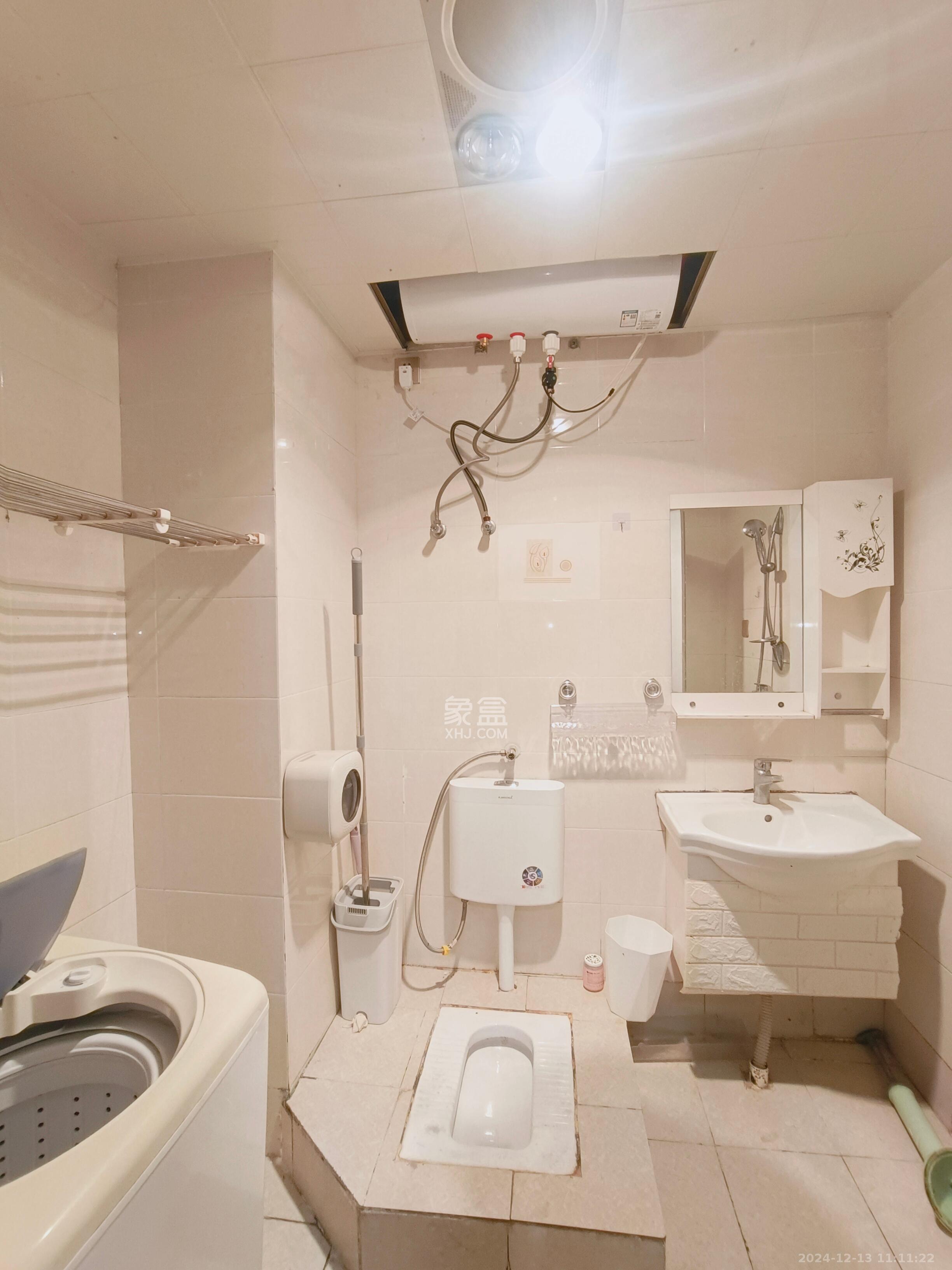 上城星座 1室1厅1卫 2000.0元/月 上城星座 1室1厅1卫 2000.0元/月室内图