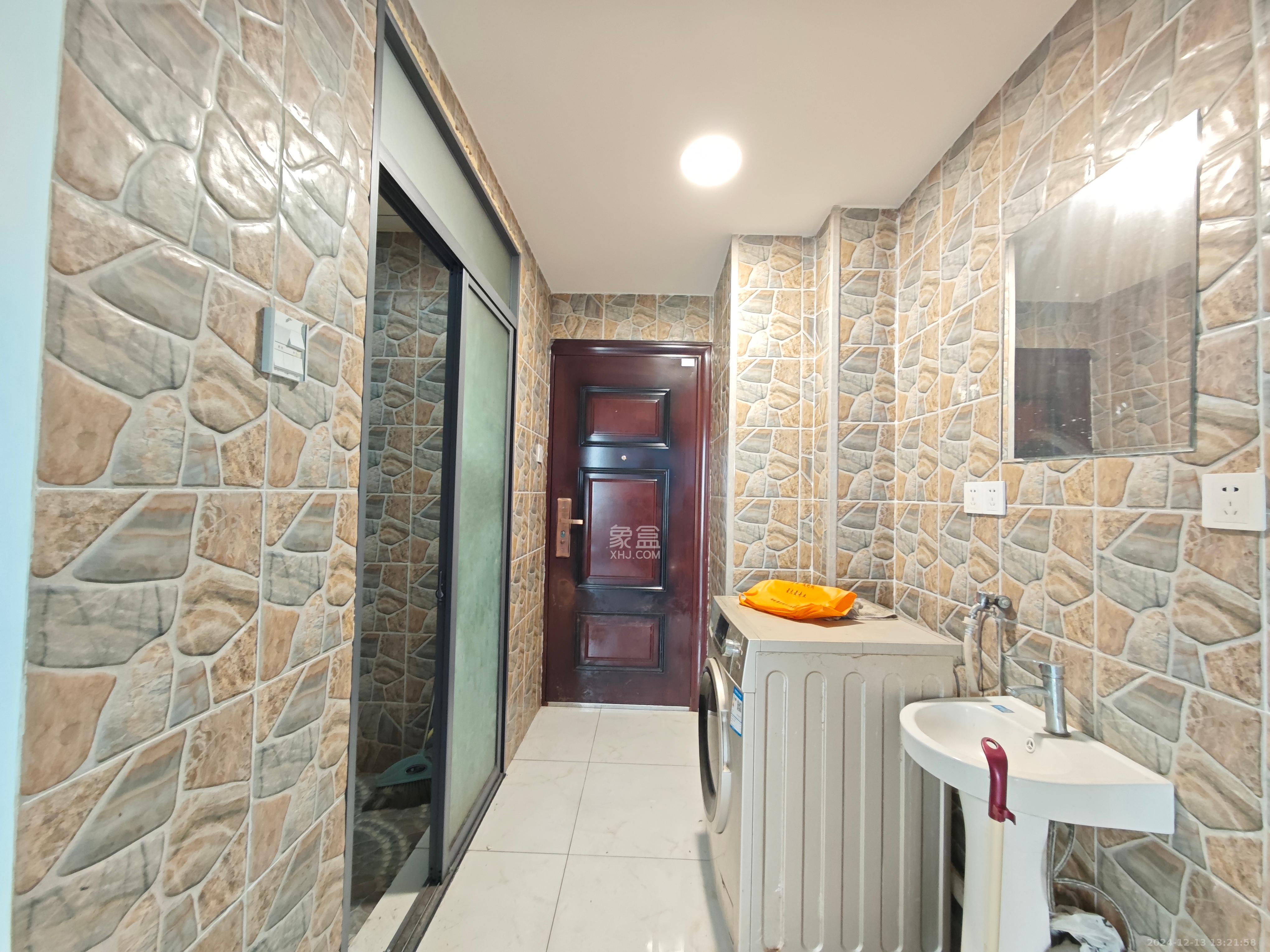 叠彩兰亭 1室1厅1卫 1200.0元/月 叠彩兰亭 1室1厅1卫 1200.0元/月室内图