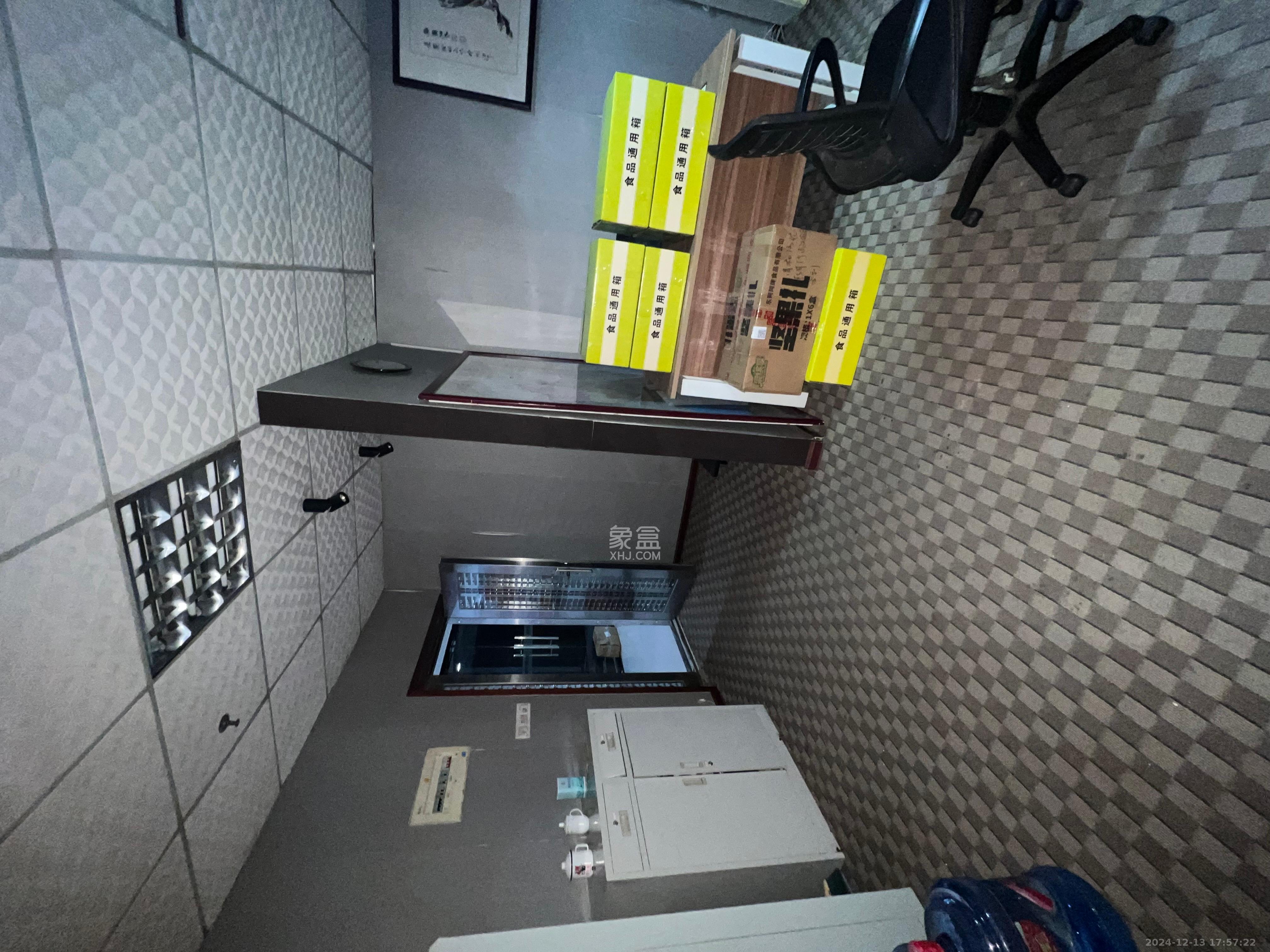 湘域中央 1室0厅0卫 6300.0元/月 湘域中央 1室0厅0卫 6300.0元/月室内图