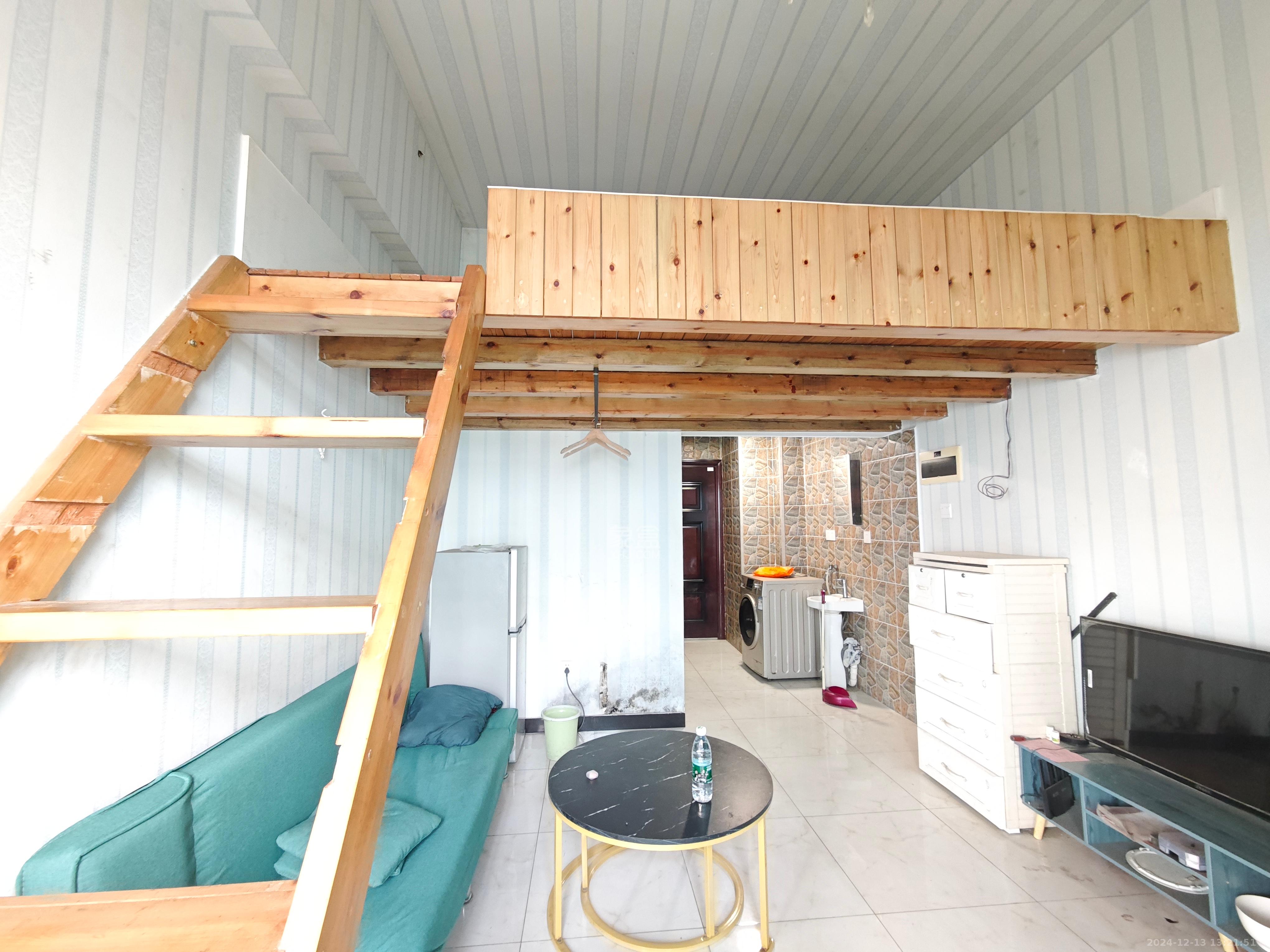 叠彩兰亭 1室1厅1卫 1200.0元/月 叠彩兰亭 1室1厅1卫 1200.0元/月室内图