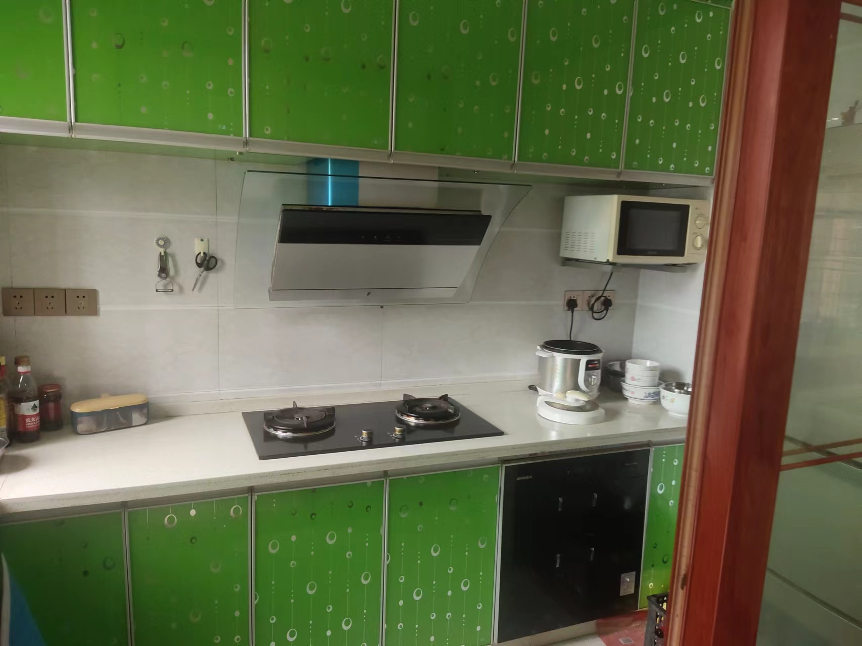 银源春天  3室2厅2卫    2000.0元/月 银源春天  3室2厅2卫    2000.0元/月室内图