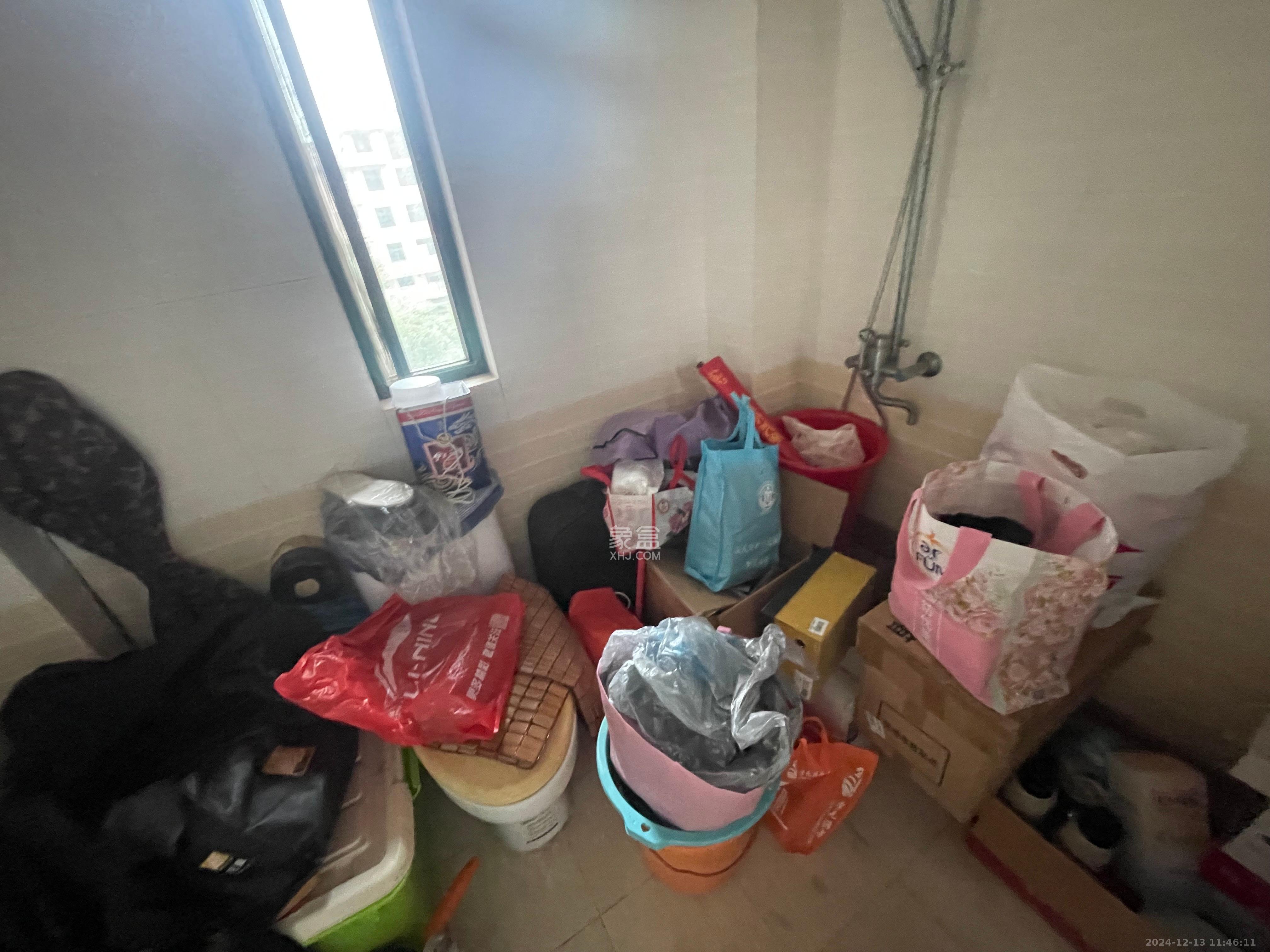 湘府东苑 3室2厅2卫 3000.0元/月 湘府东苑 3室2厅2卫 3000.0元/月室内图