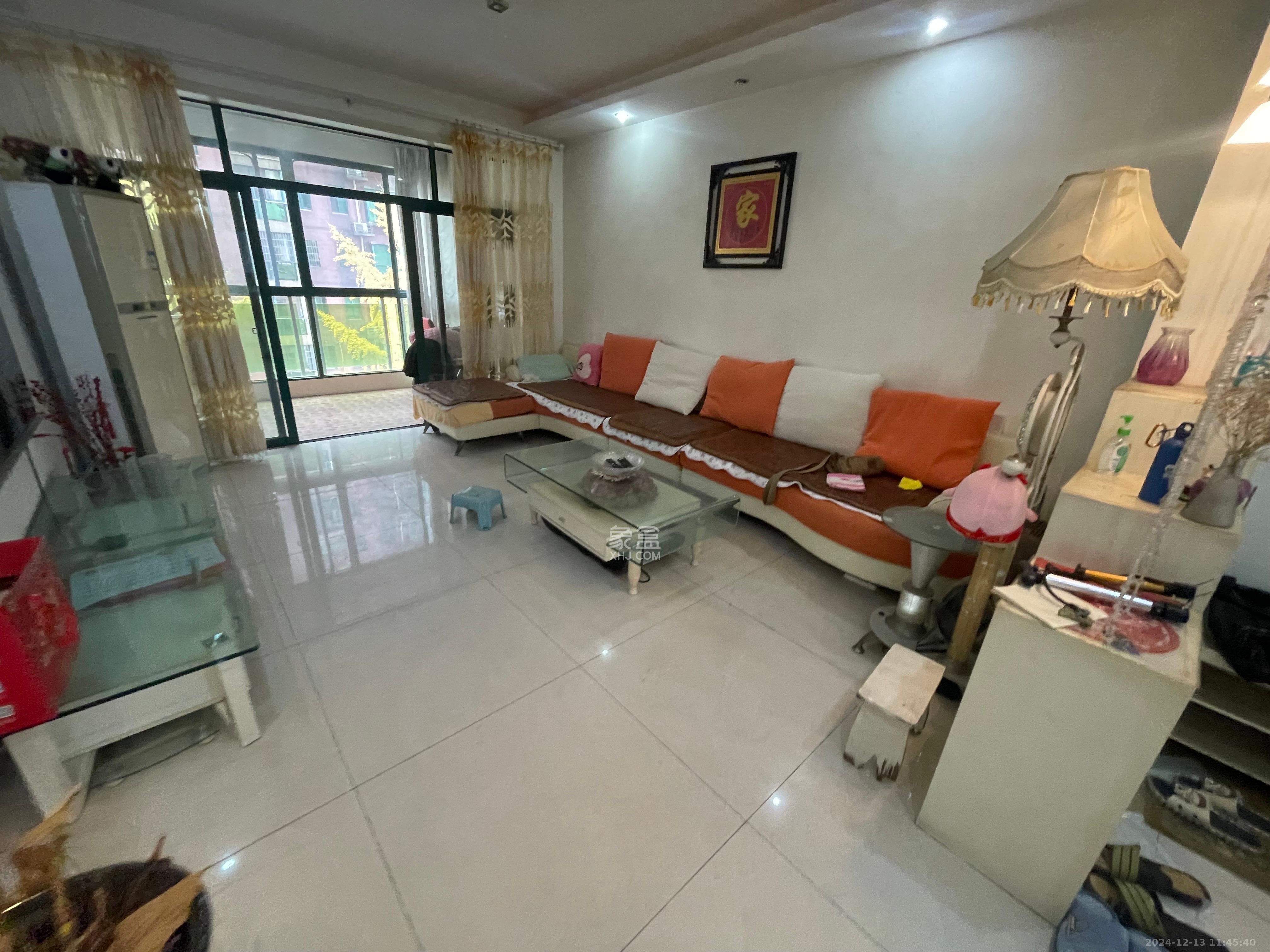 湘府东苑 3室2厅2卫 3000.0元/月 湘府东苑 3室2厅2卫 3000.0元/月室内图